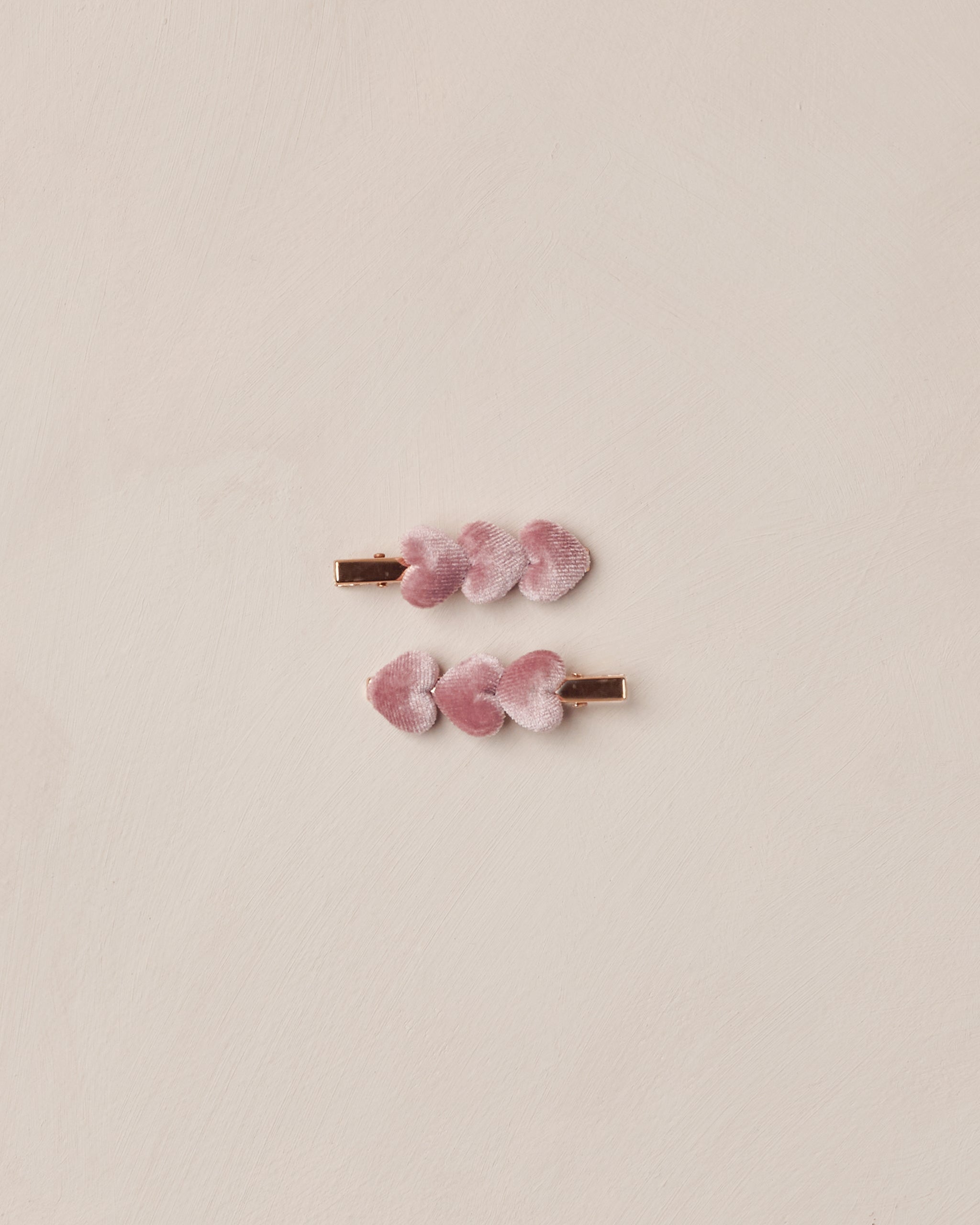 Pinces cœur en velours | Framboise