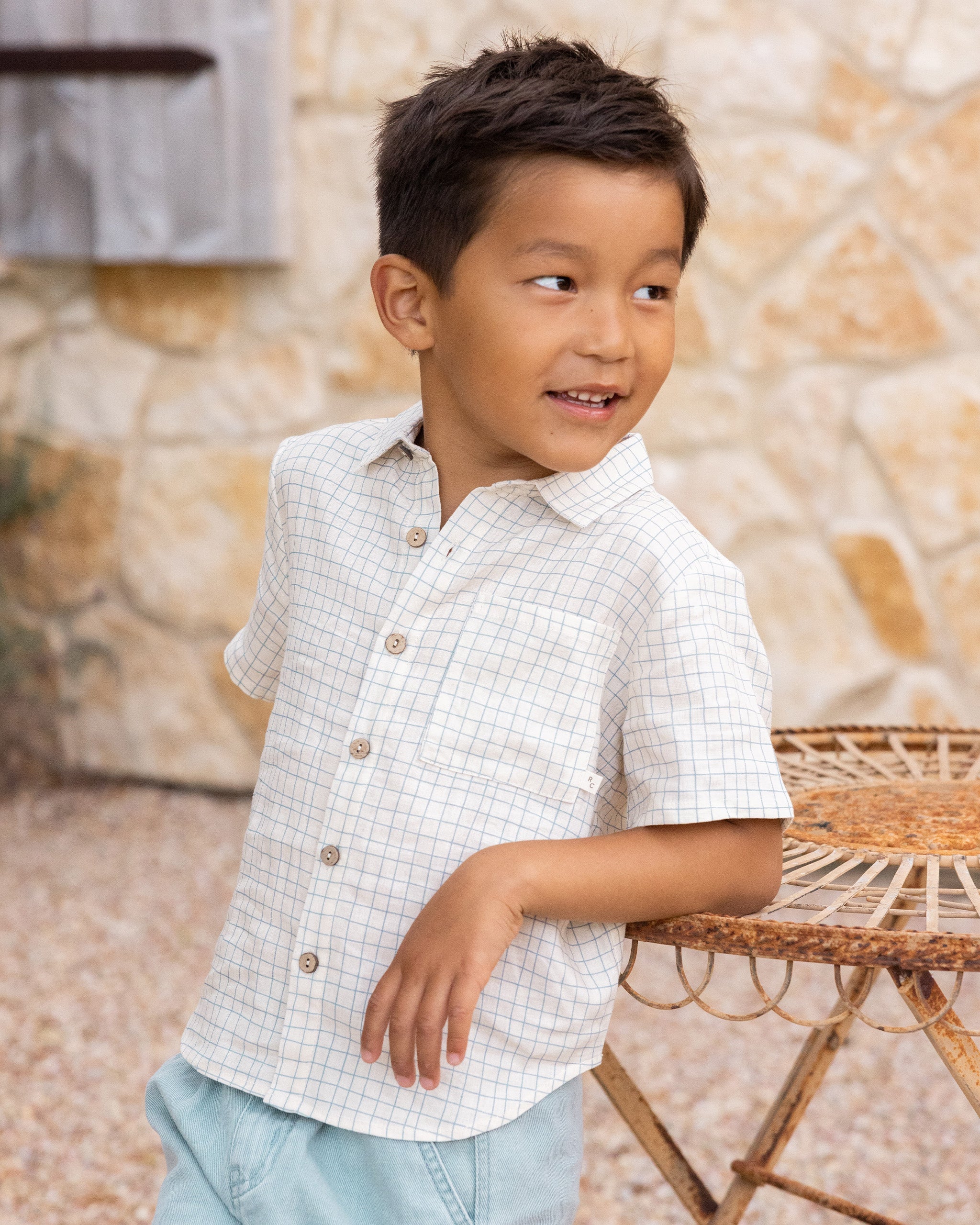 Chemise à manches courtes et col || Grille