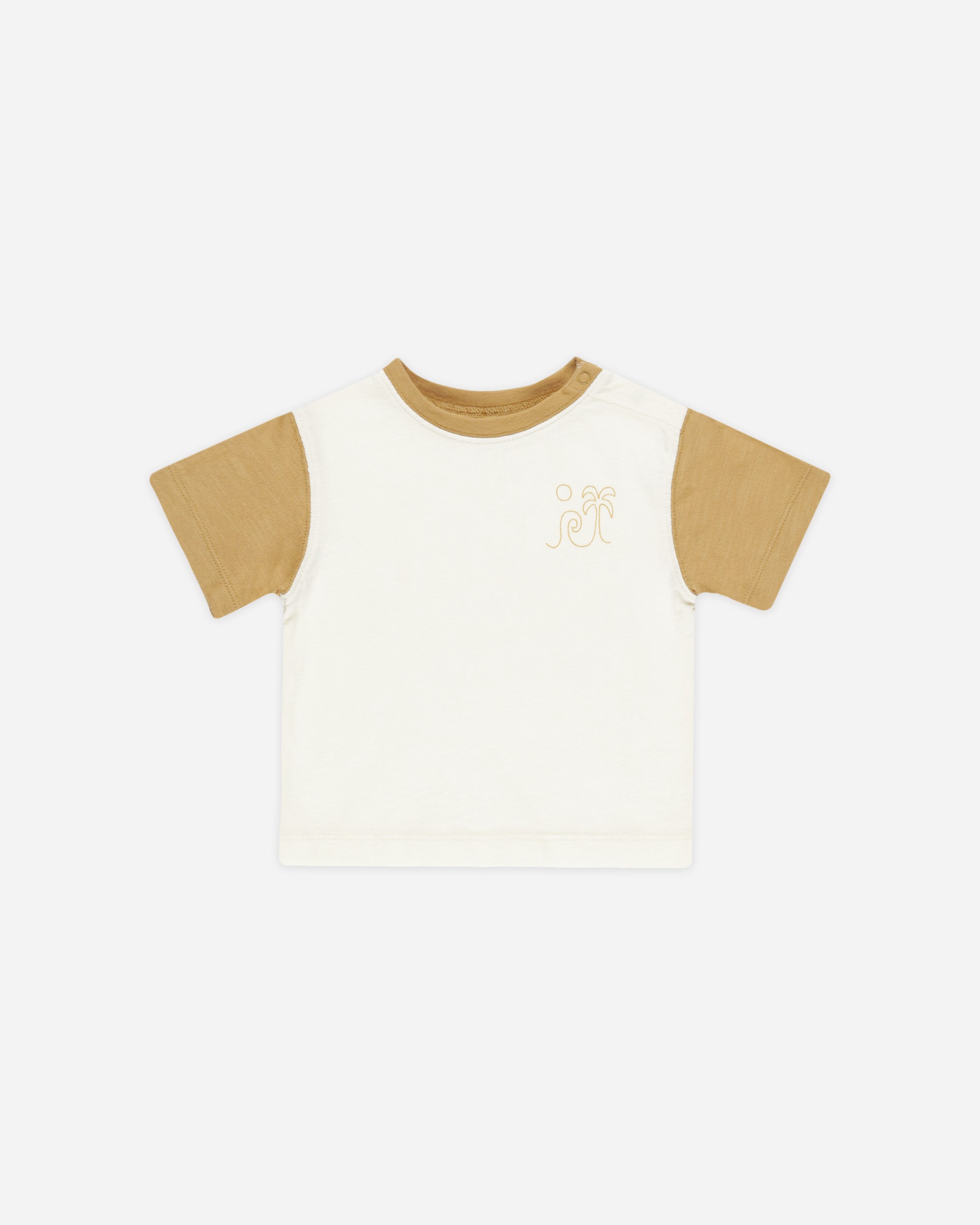 T-shirt contrasté à manches courtes || Ambiance estivale