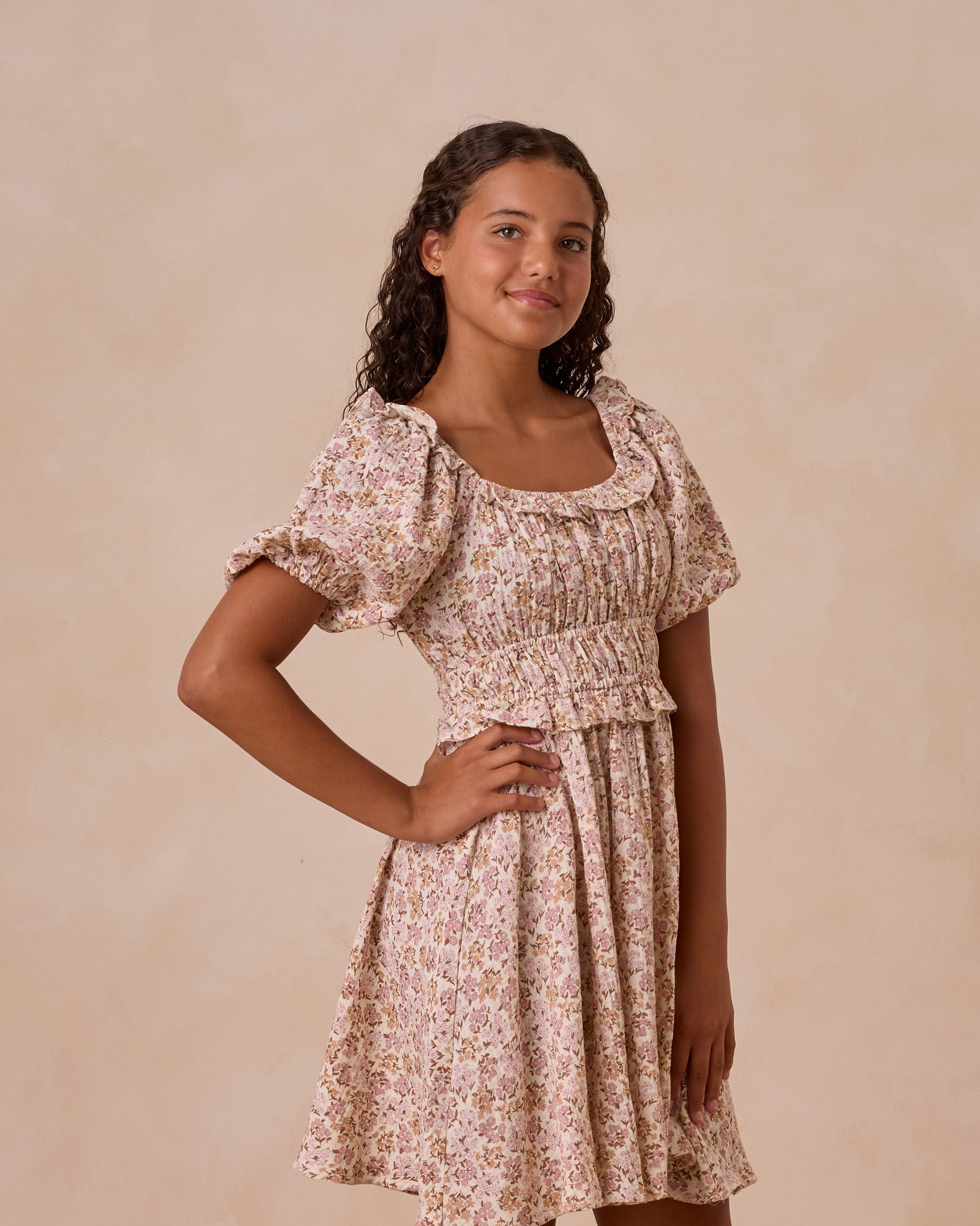 Robe Shayla || Ado à fleurs sauvages