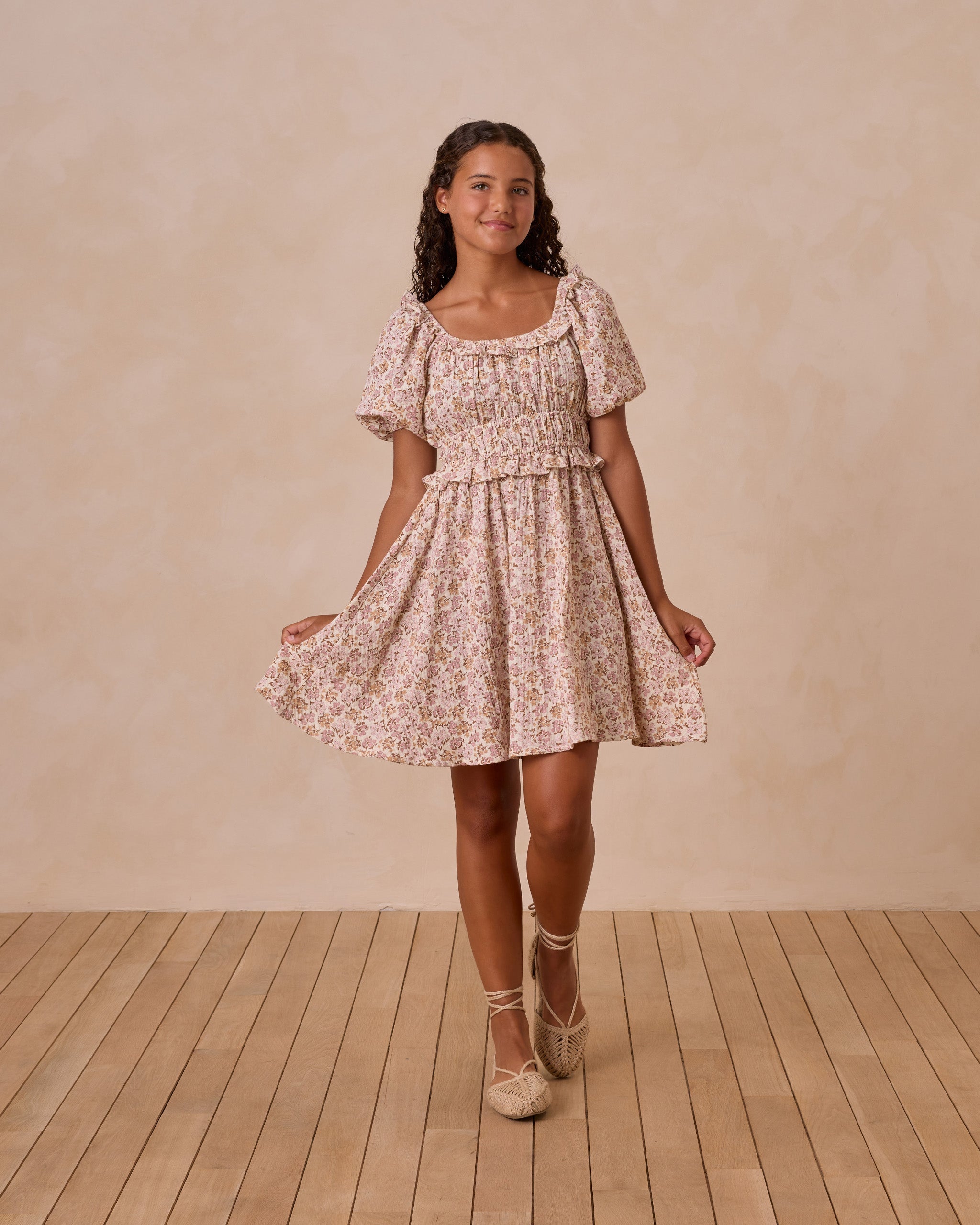 Robe Shayla || Ado à fleurs sauvages