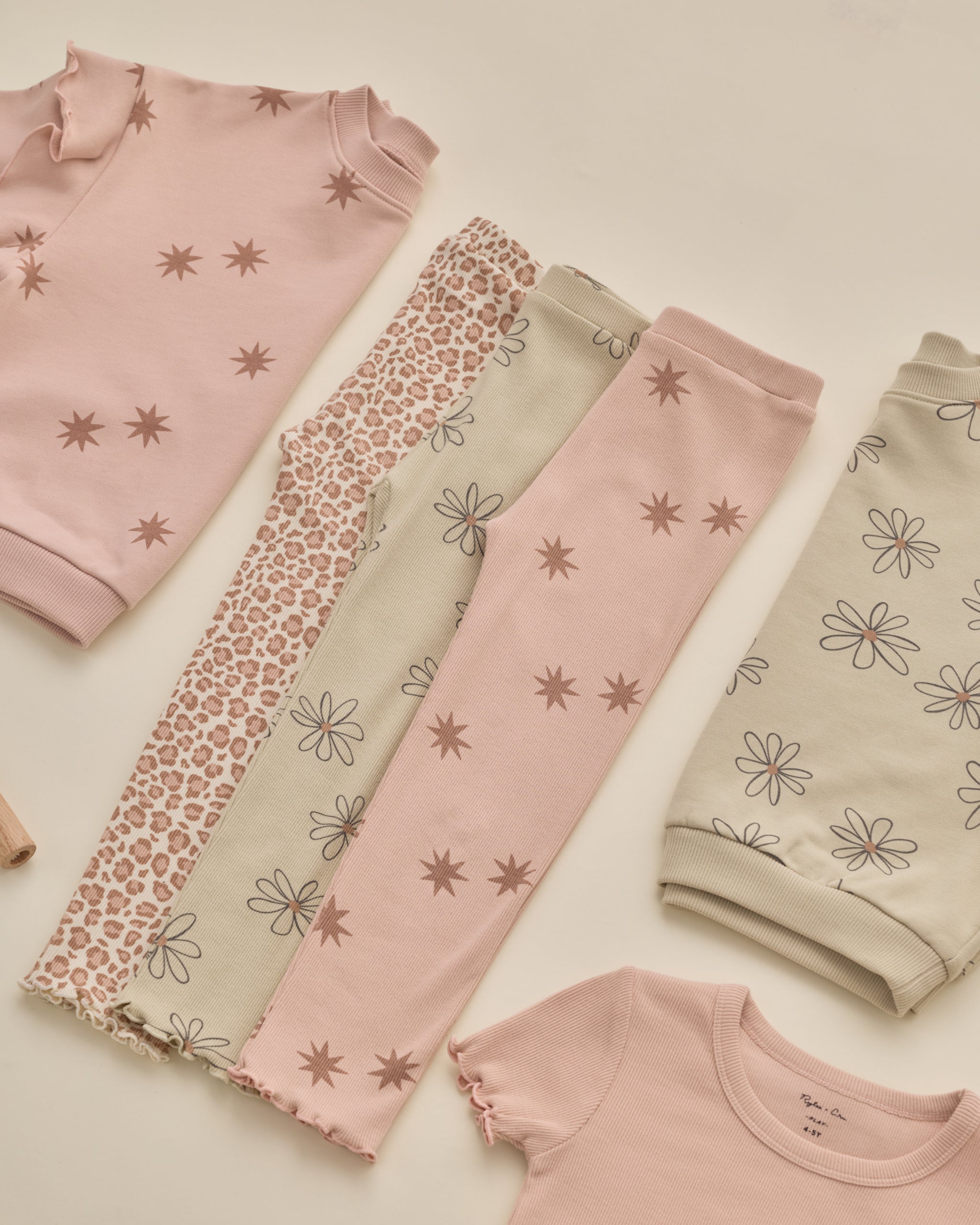 Coast Ribbed Legging Big Daisy - Rylee + Cru | Kids Clothes | Trendy Baby Clothes | Modern Infant Outfits |