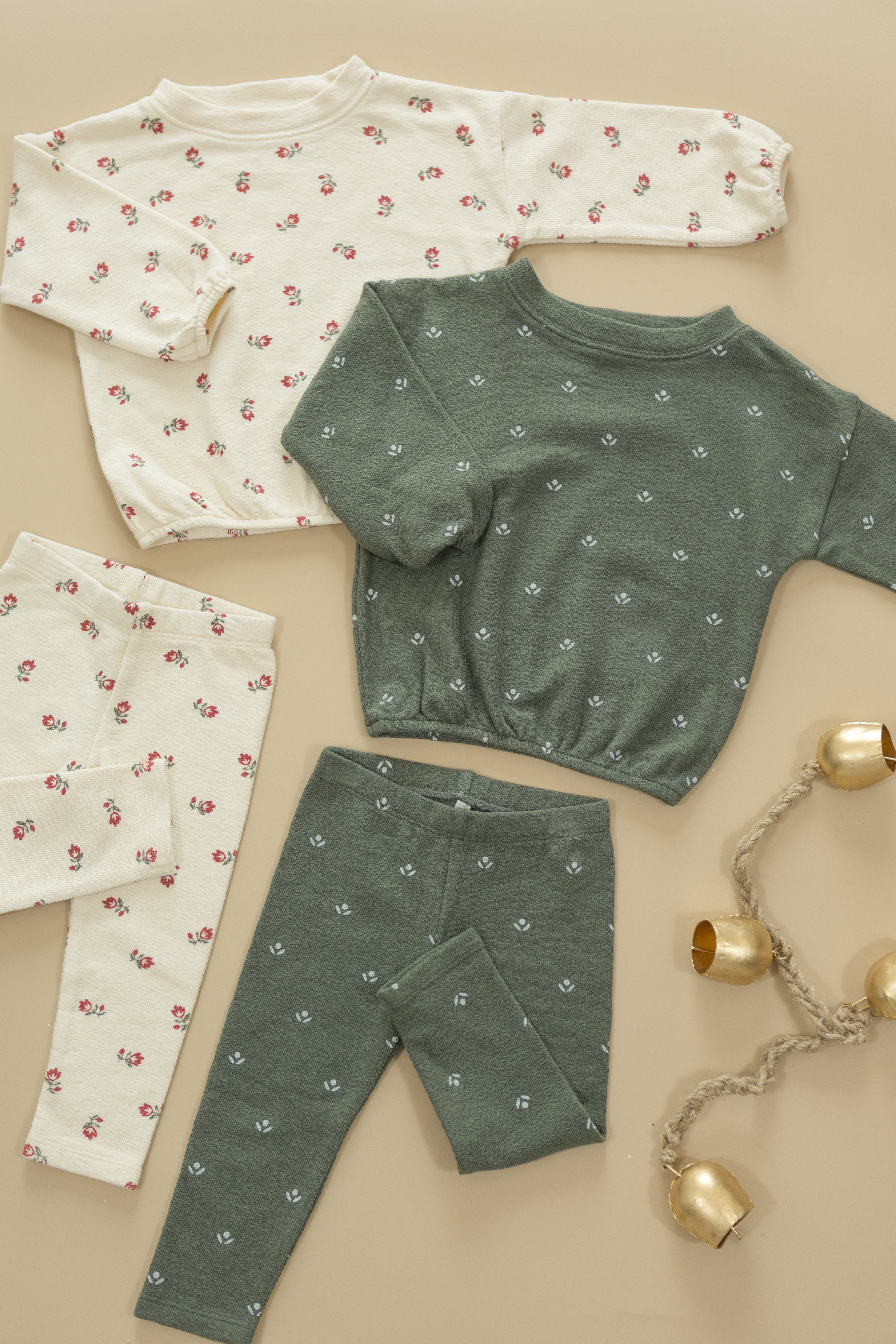 Spongey Knit Set || Evergreen Ditsy