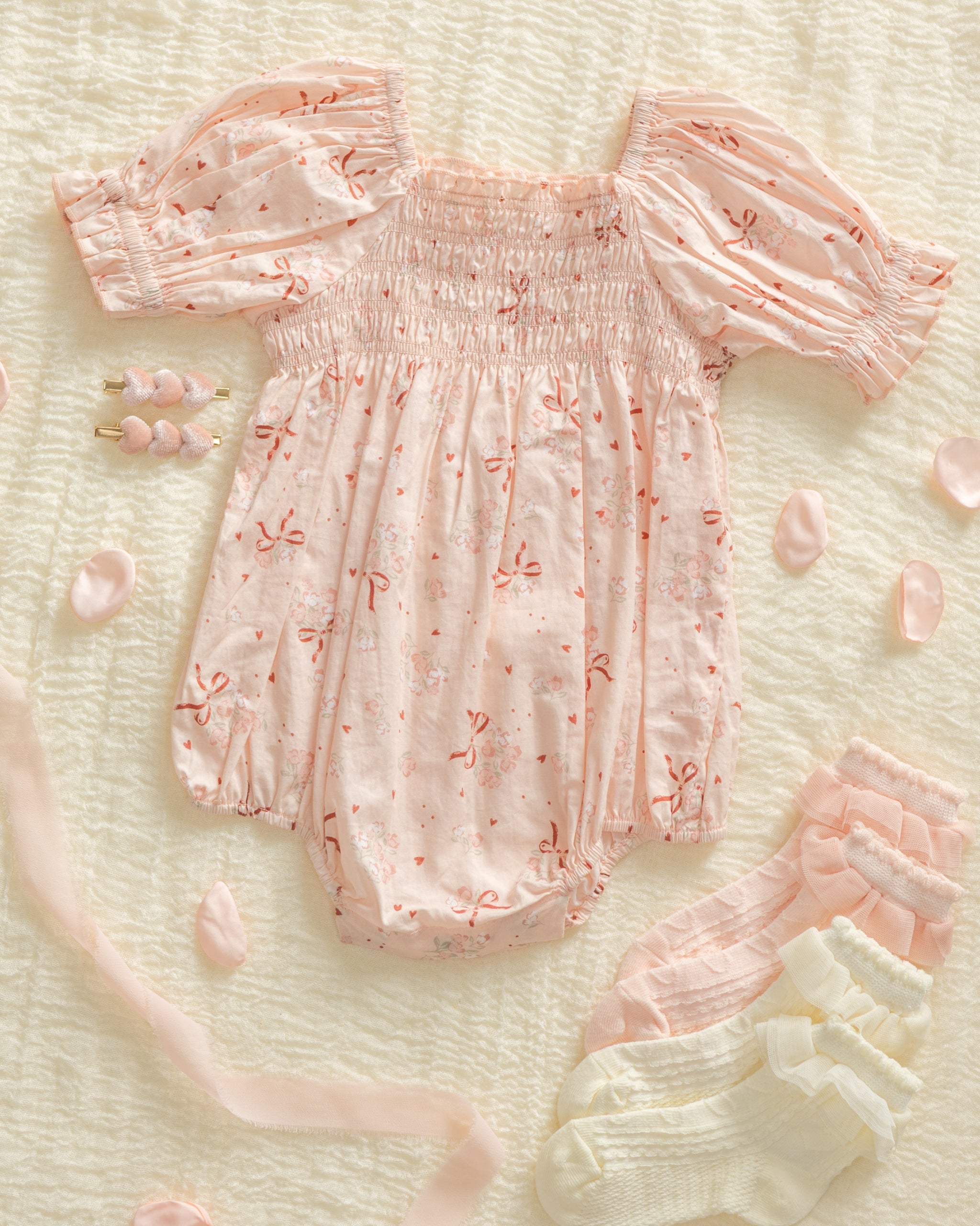 Chaussettes à volants ivoire, rose poudré