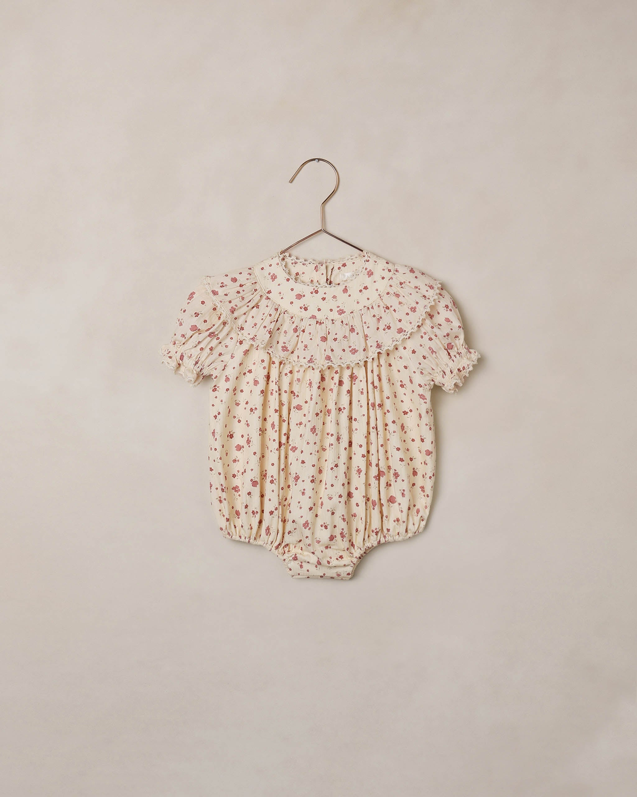 Combinaison Eva rouge à fleurs