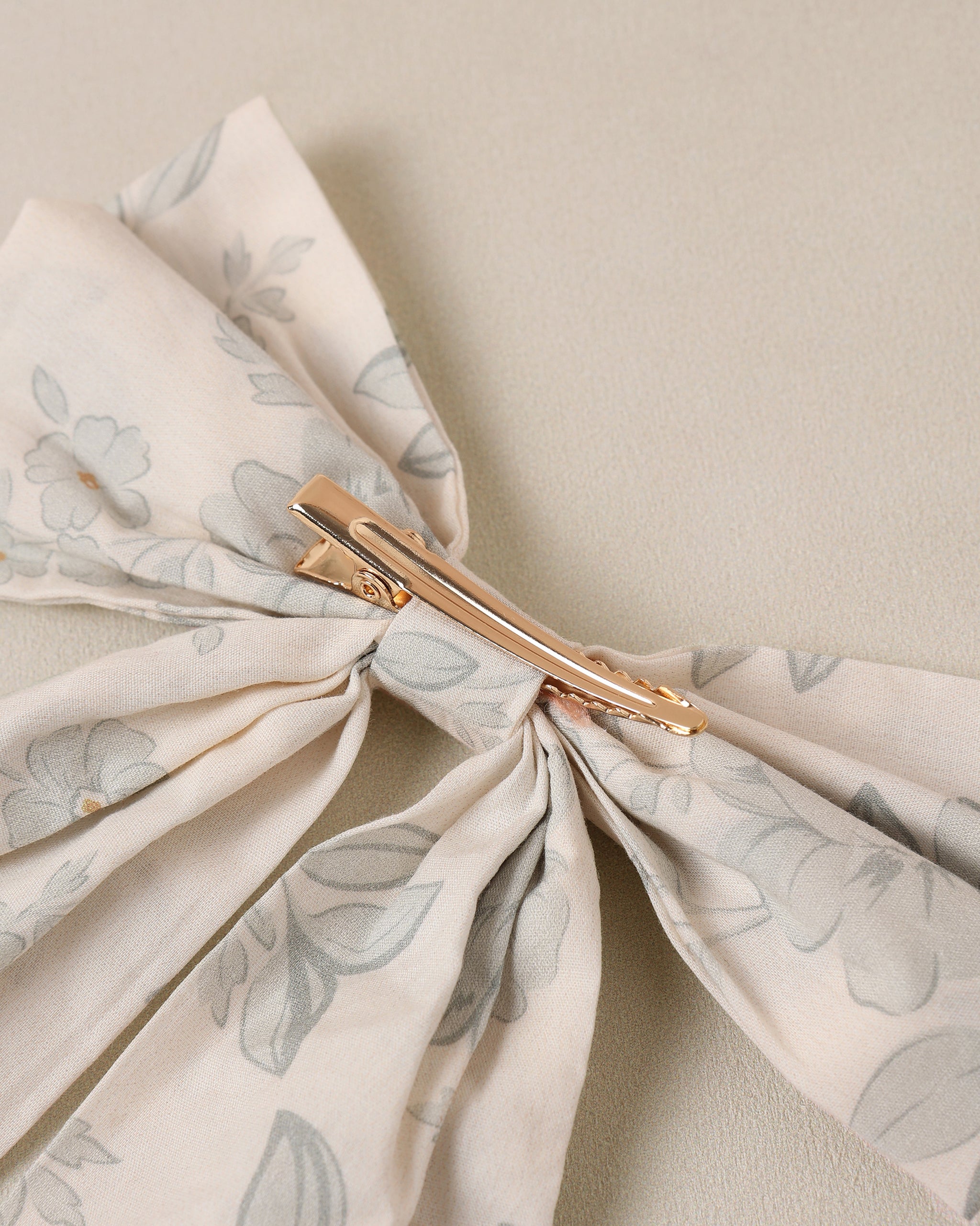 Everly Bow Mist English Rose