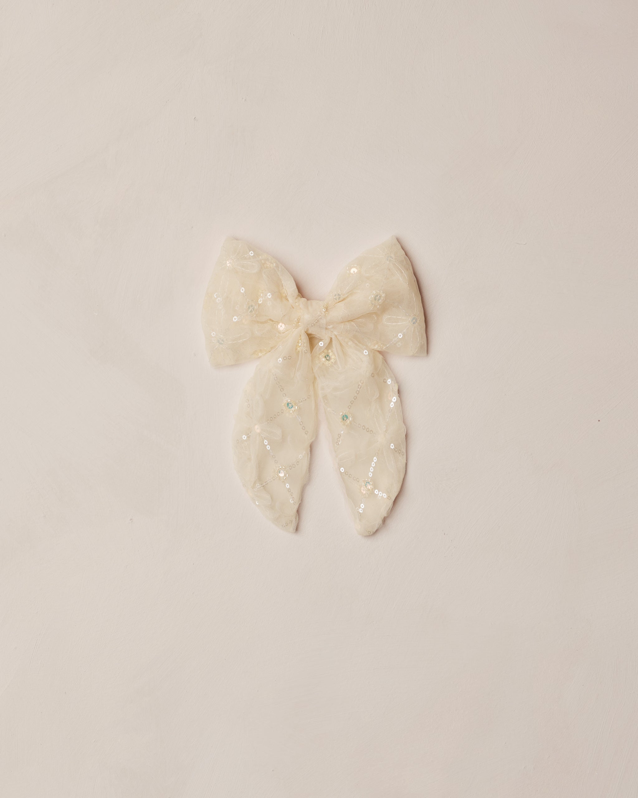 Everly Bow | Antique
