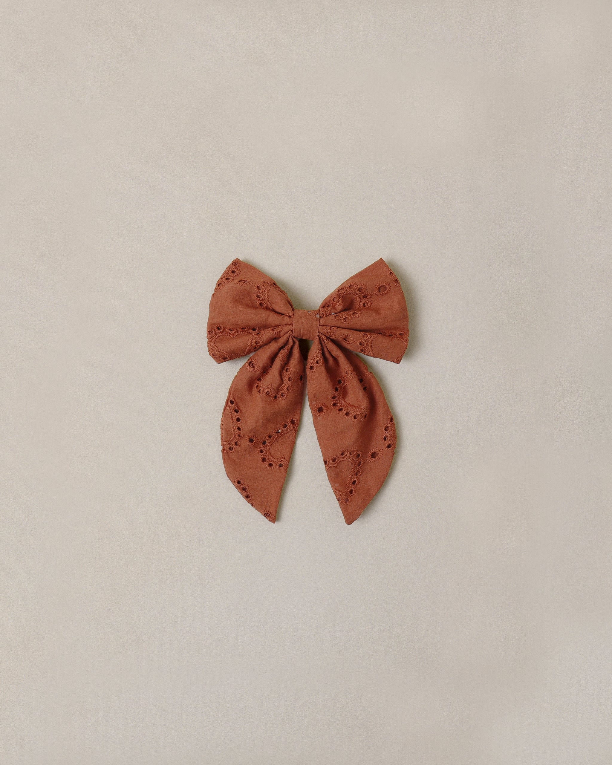 Everly Bow Rouge