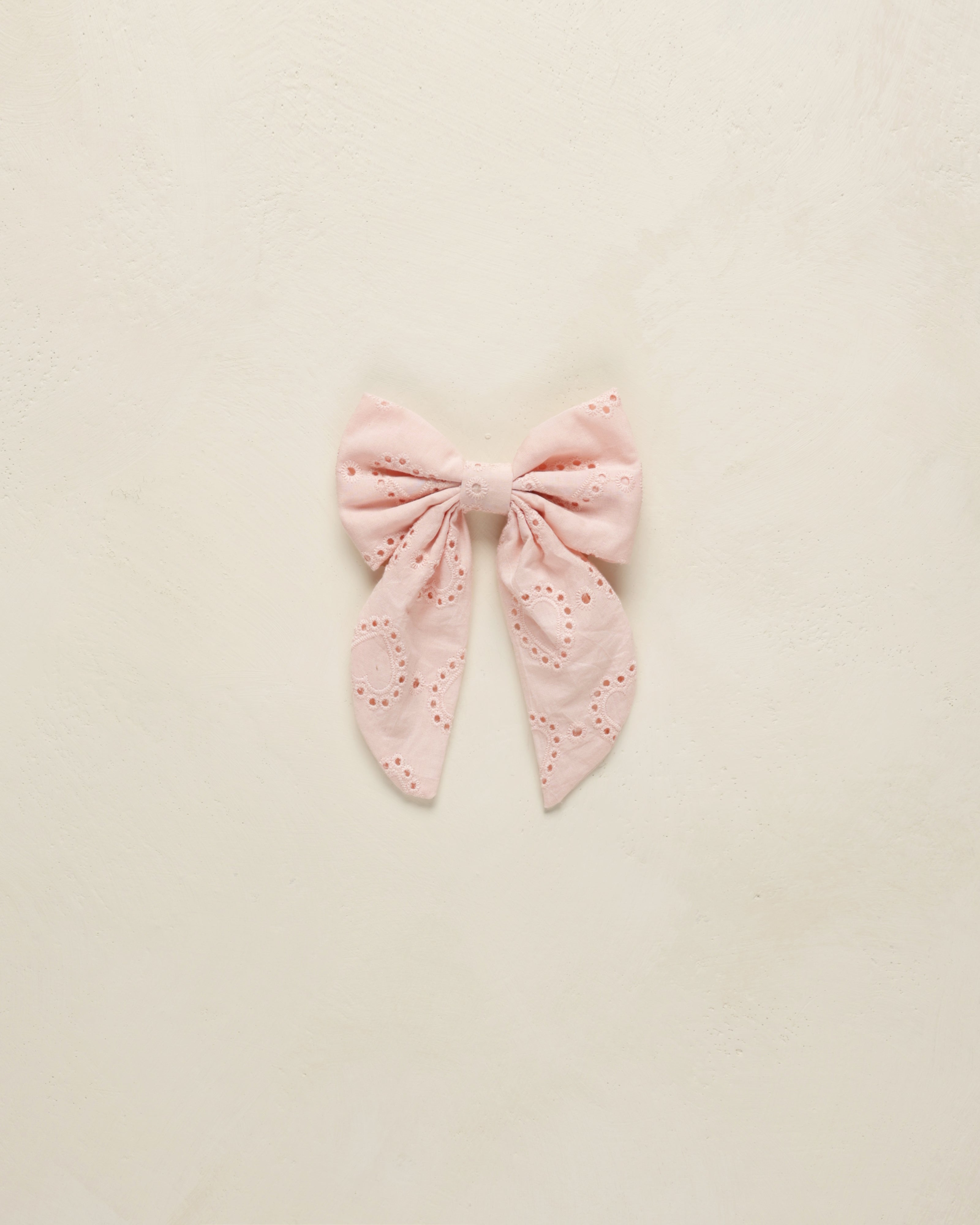 Everly Bow || Blush