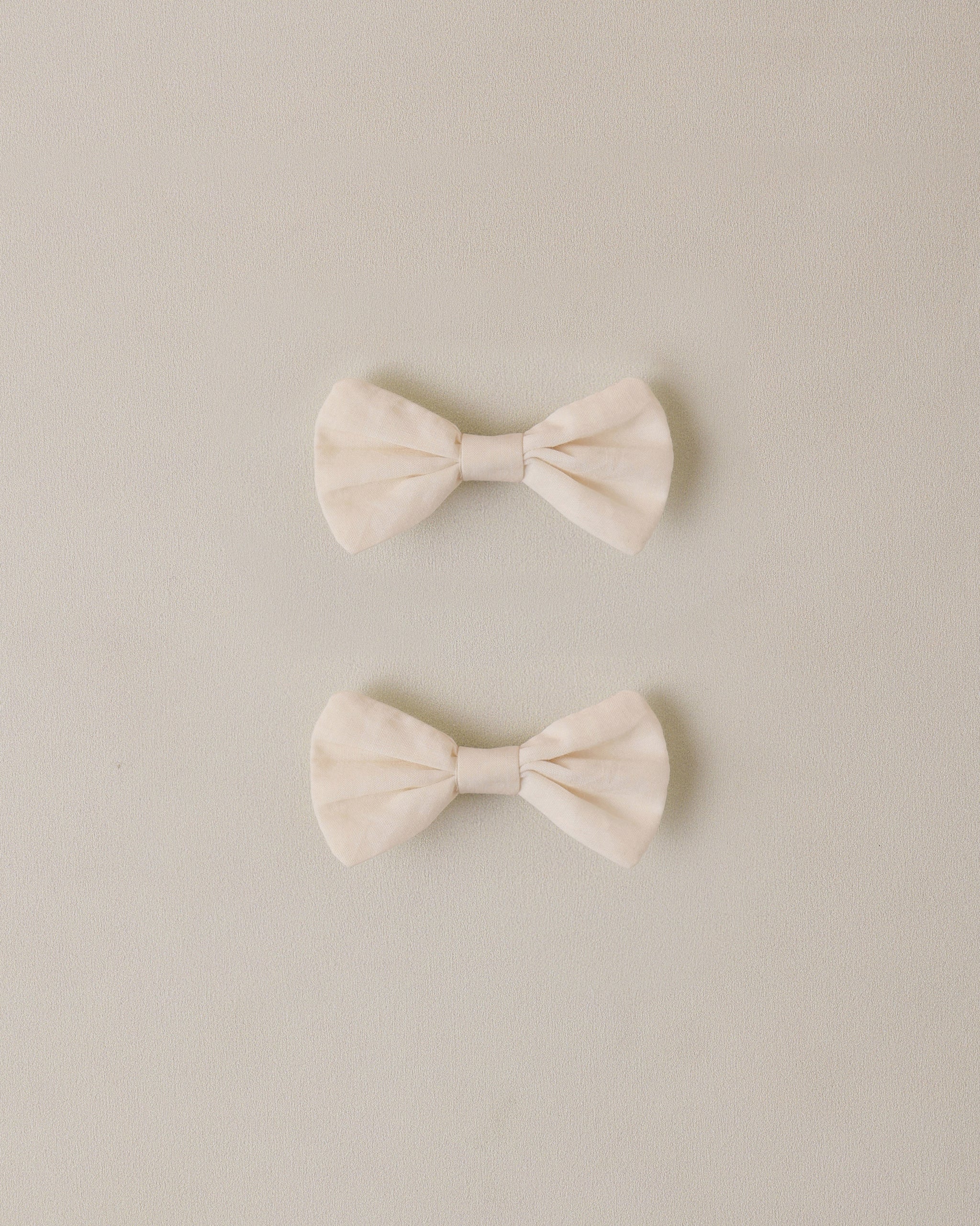 Little Bow Clips White