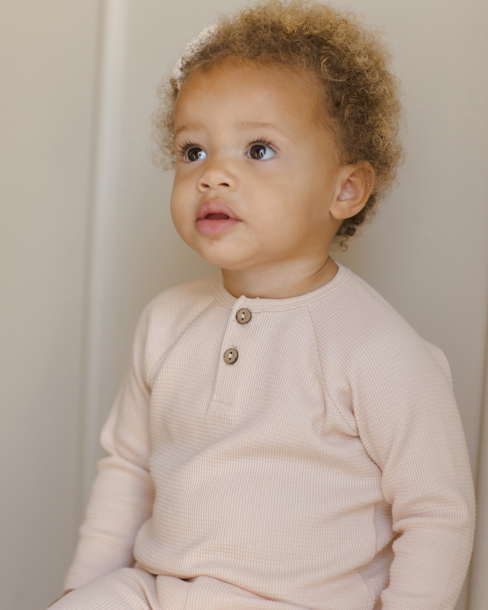 Haut en tricot Henley || Antique