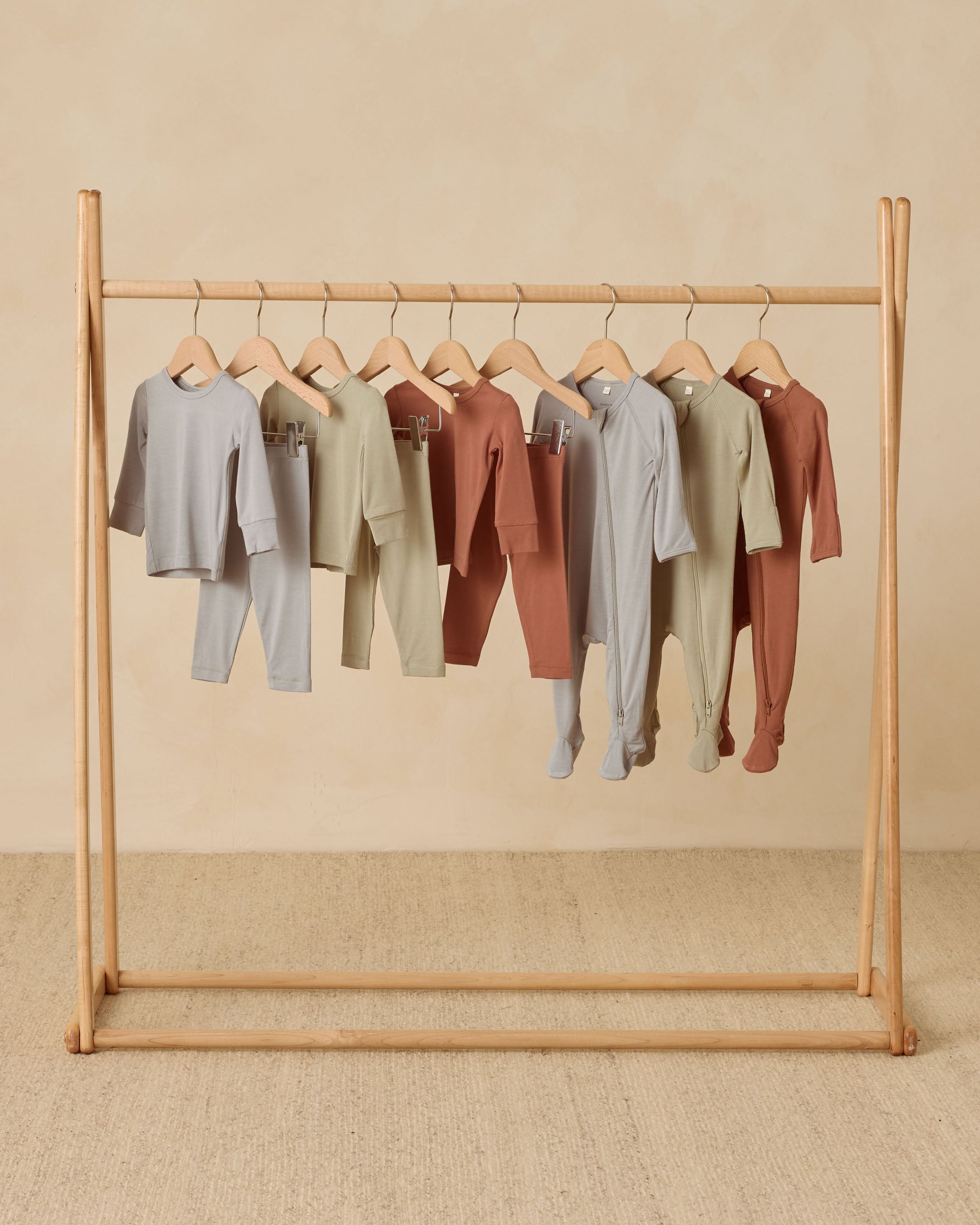 Bamboo Zip Footie || Cedar