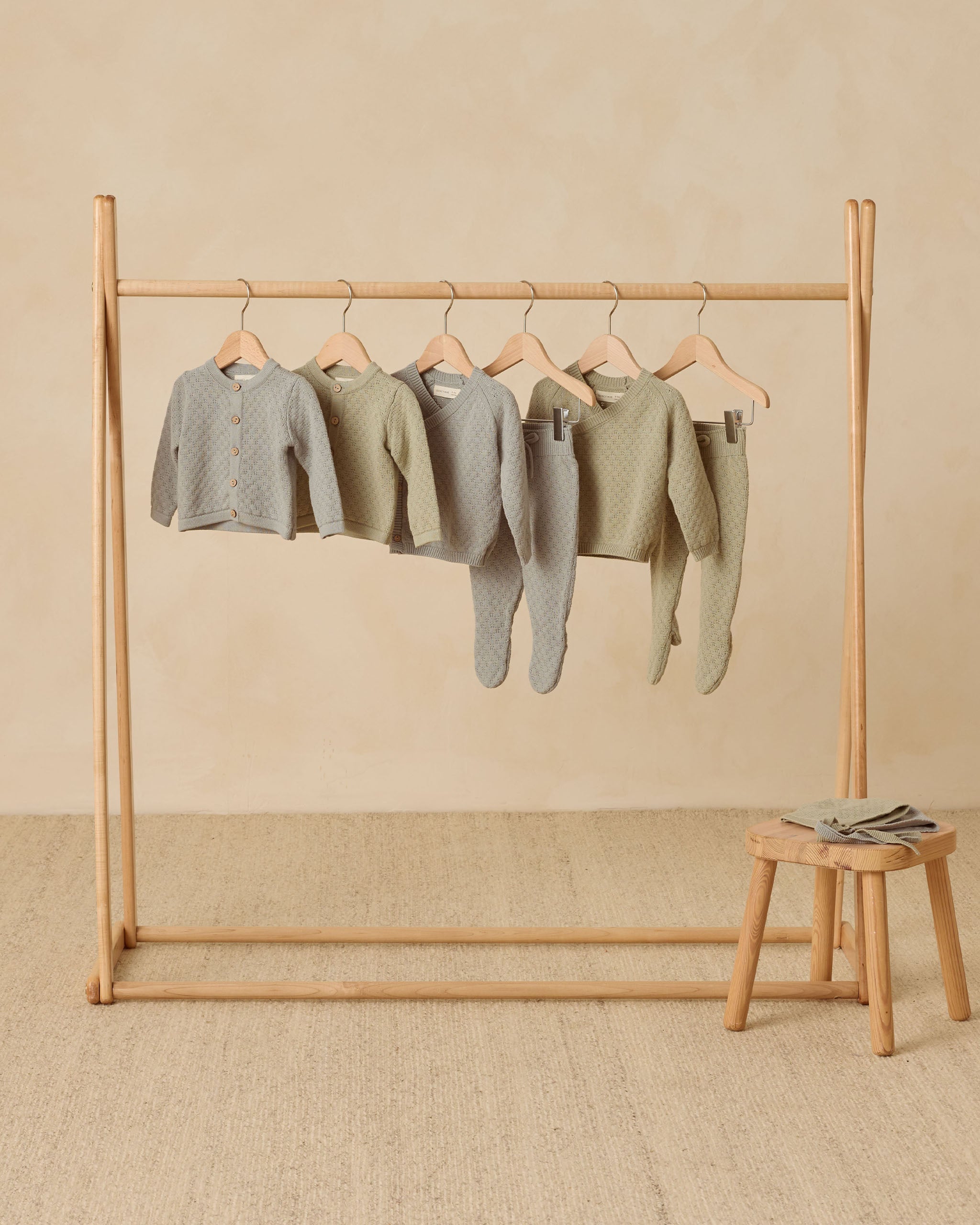 Ensemble haut cache-cœur et pantalon en tricot || Fern
