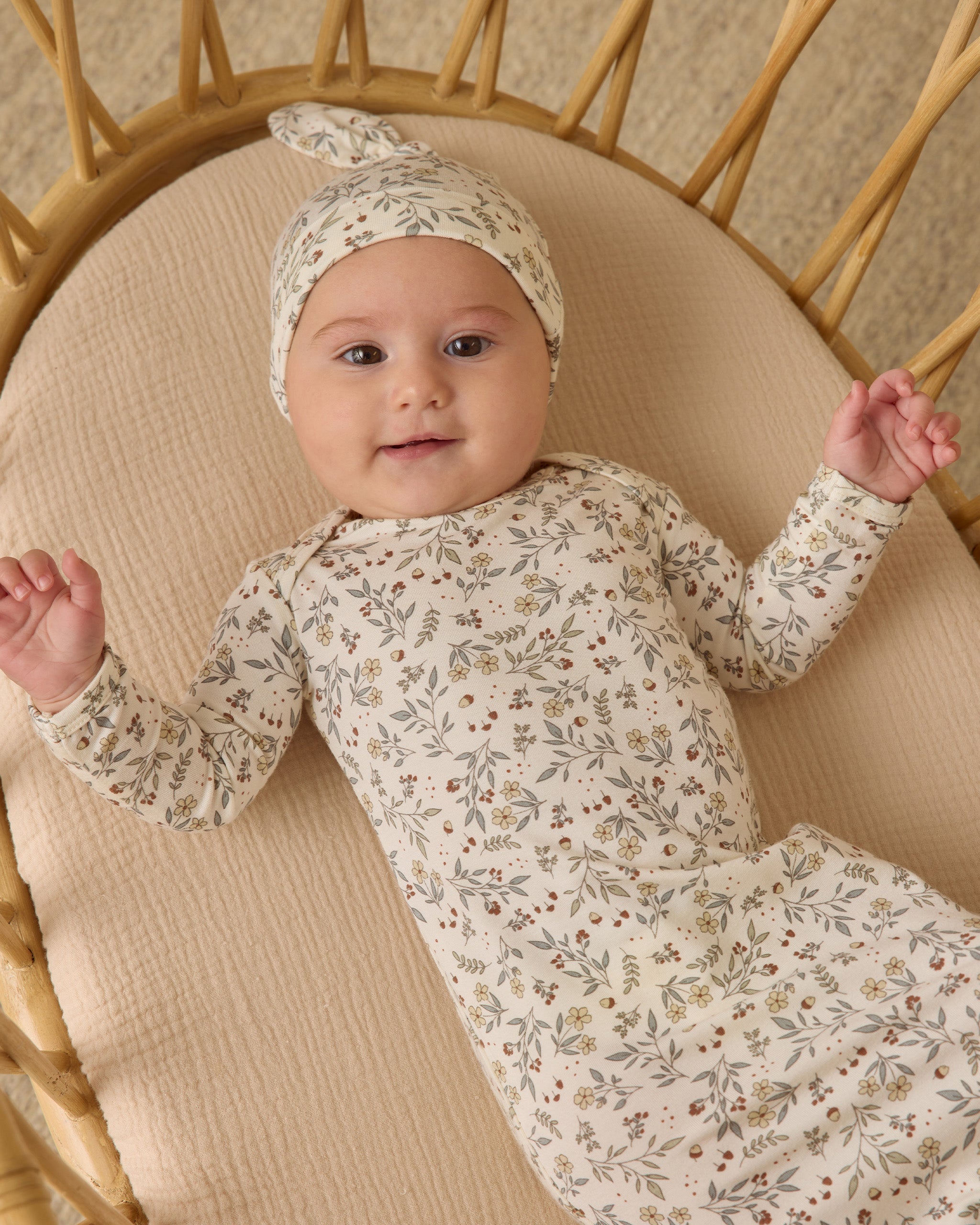 Ensemble bébé en bambou, robe et bonnet || Woodland