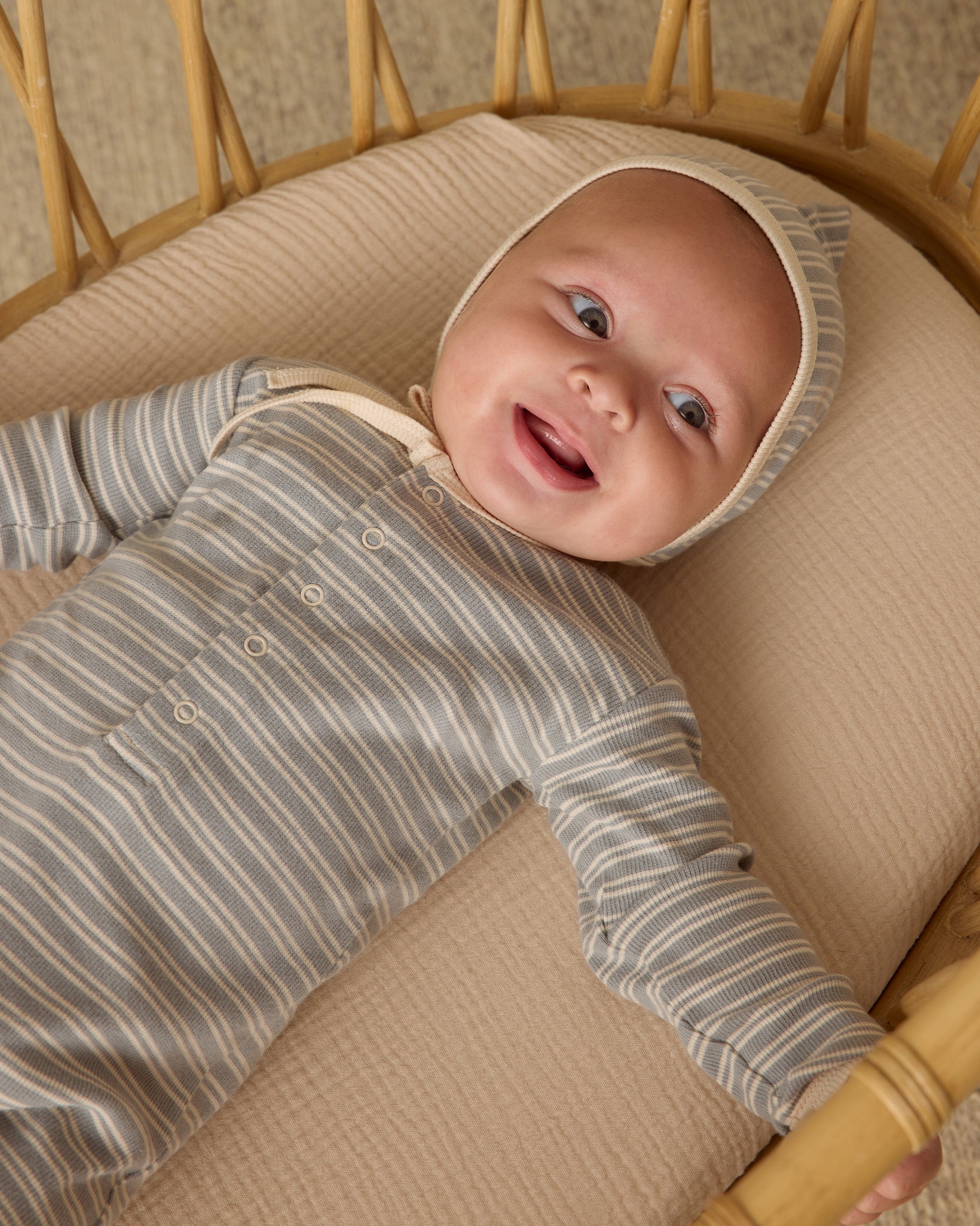 Combinaison bébé côtelée || Micro-rayures bleu acier
