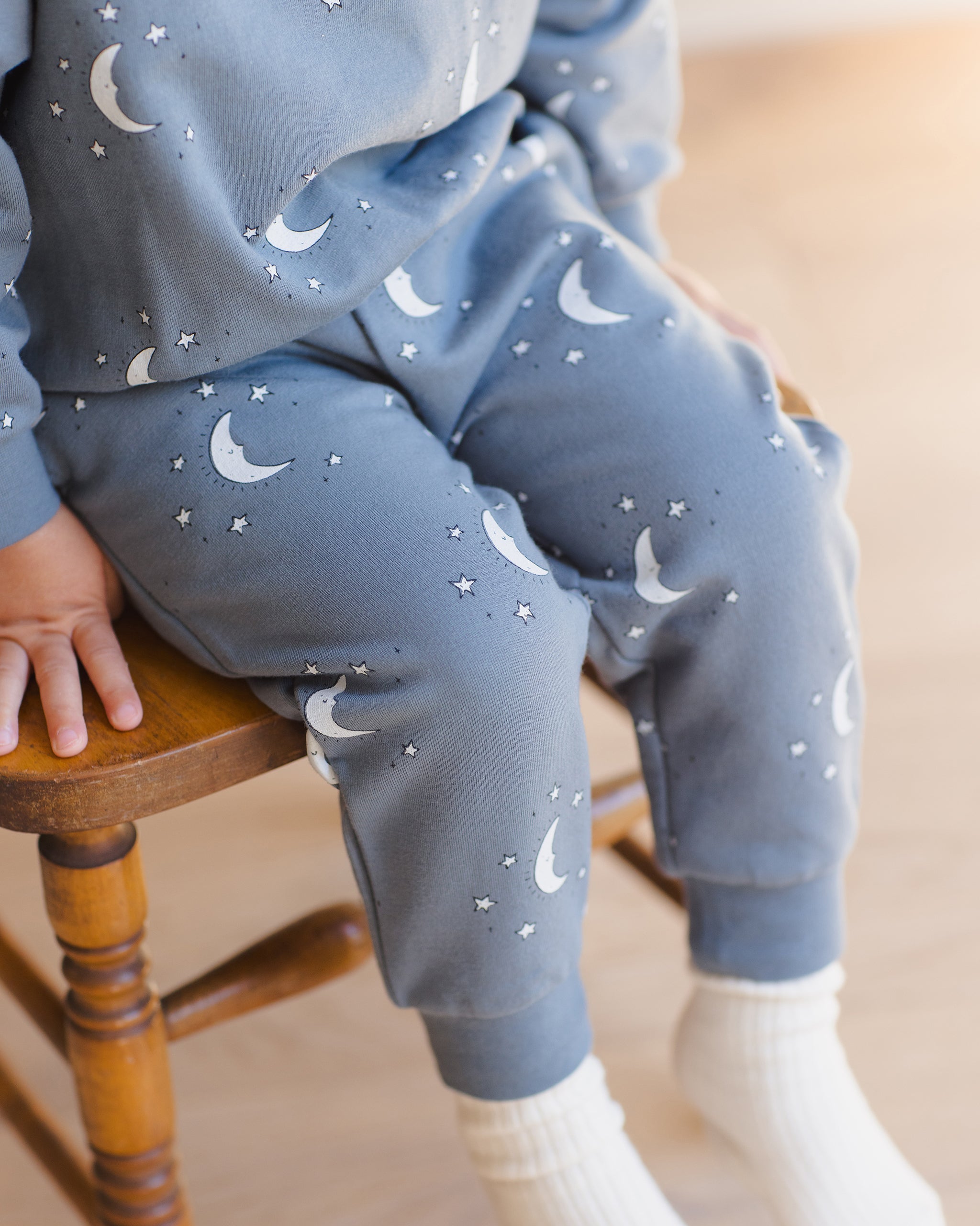 Relaxed Fleece Sweatpant || Silver Moons