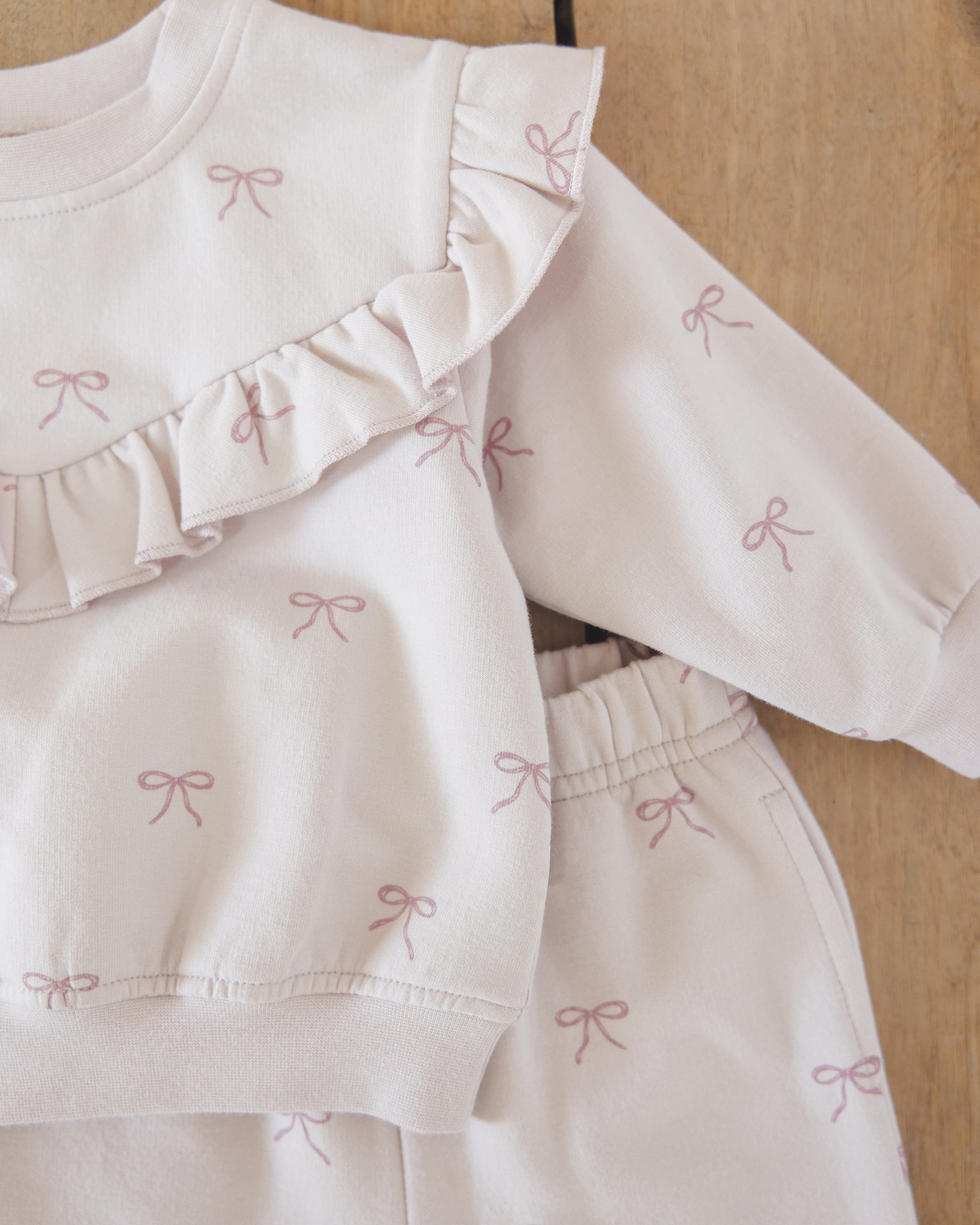 Relaxed Fleece Sweatpant || Bows