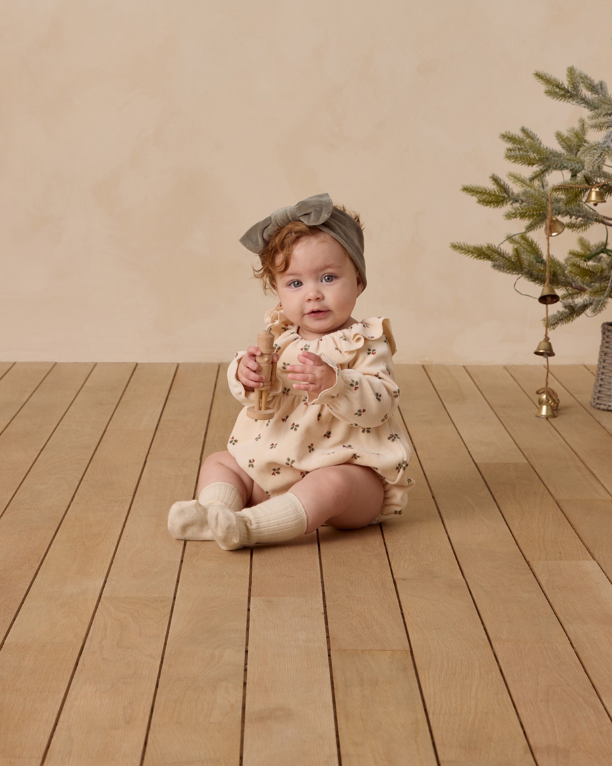 Wendy Romper || Holly Berry