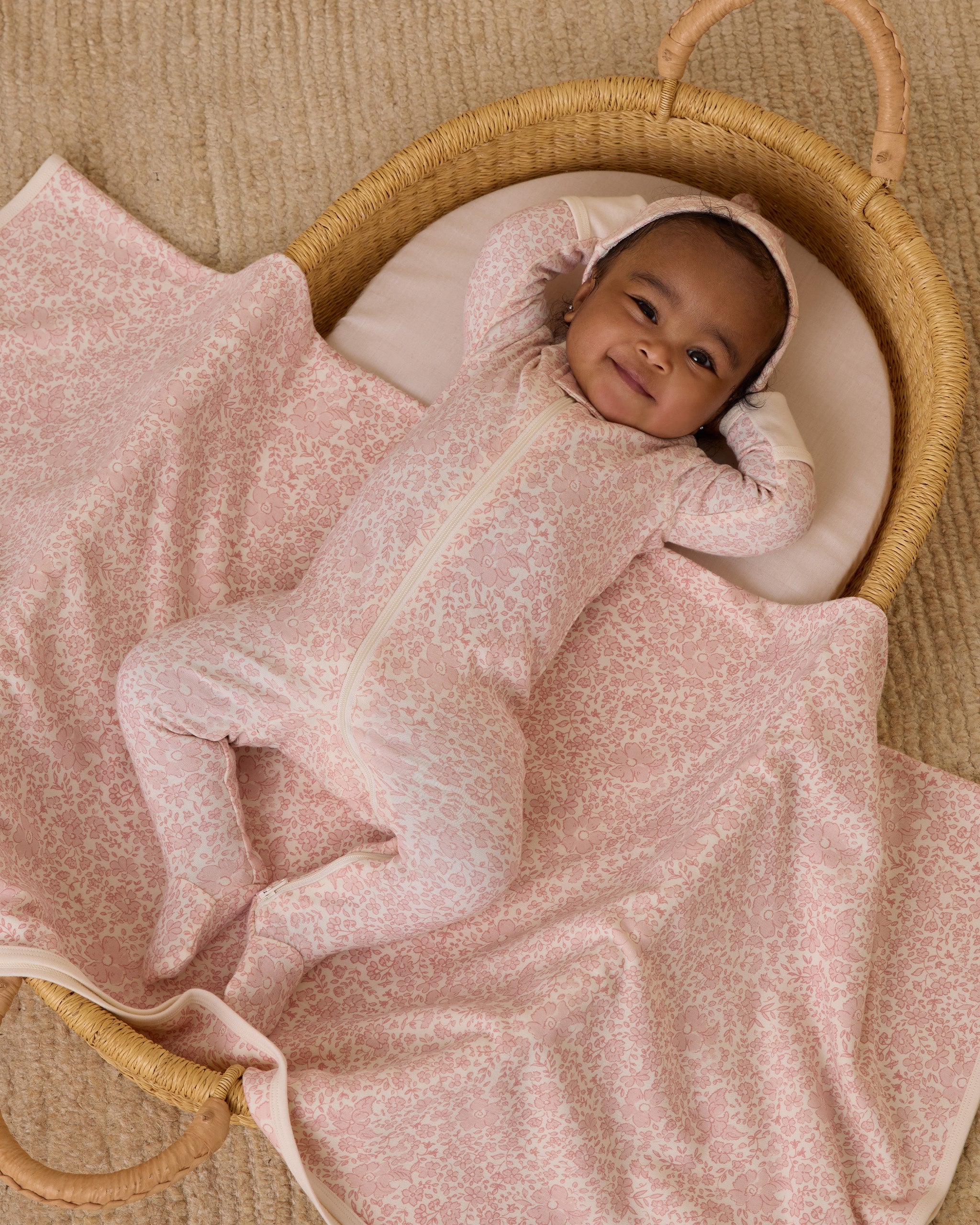 -Knotted Baby Hat || Pink Blossom-