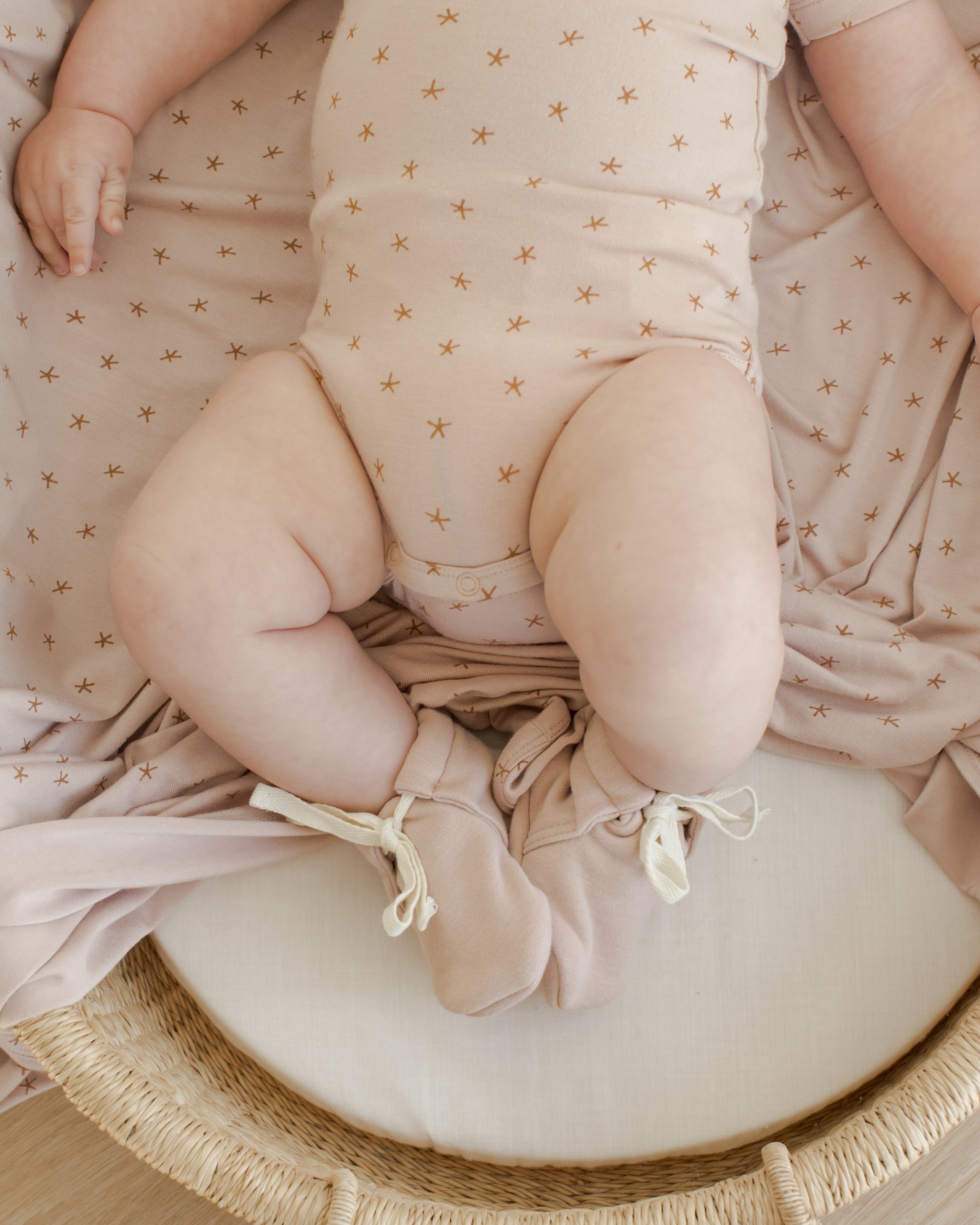 Bamboo Short Sleeve Bodysuit || Twinkle