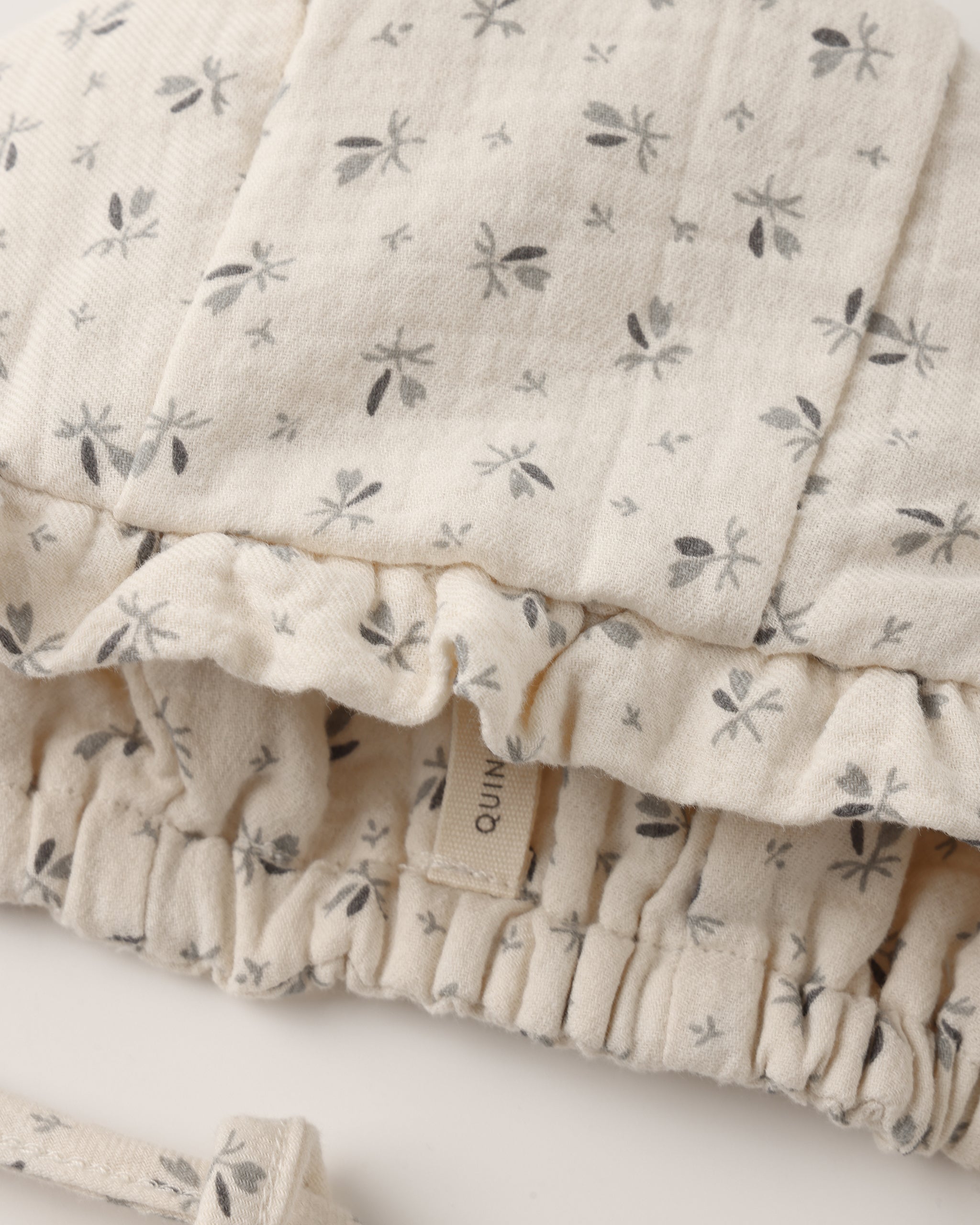 Woven Ruffle Bonnet || Bluebell