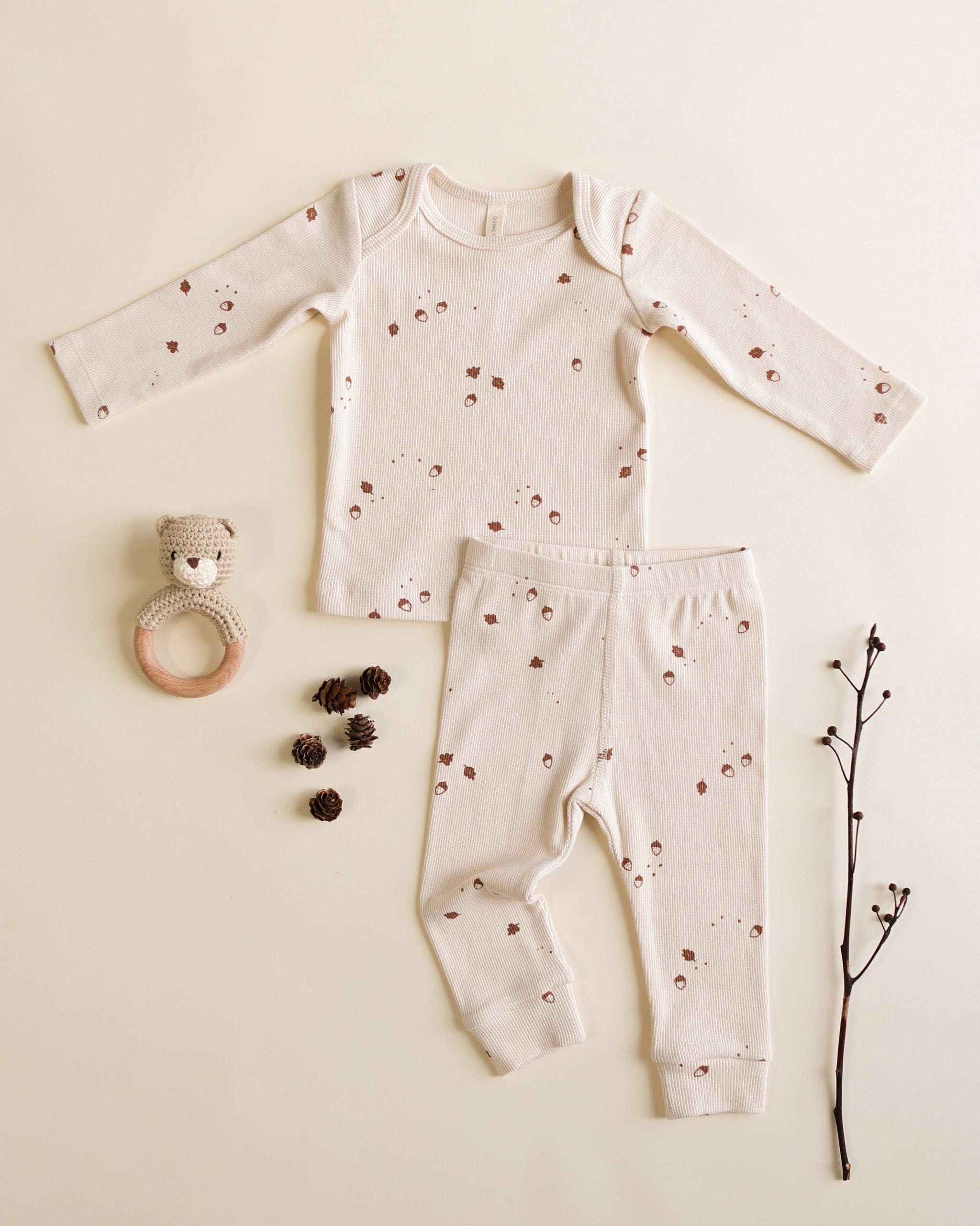 Ensemble t-shirt côtelé et legging || Glands