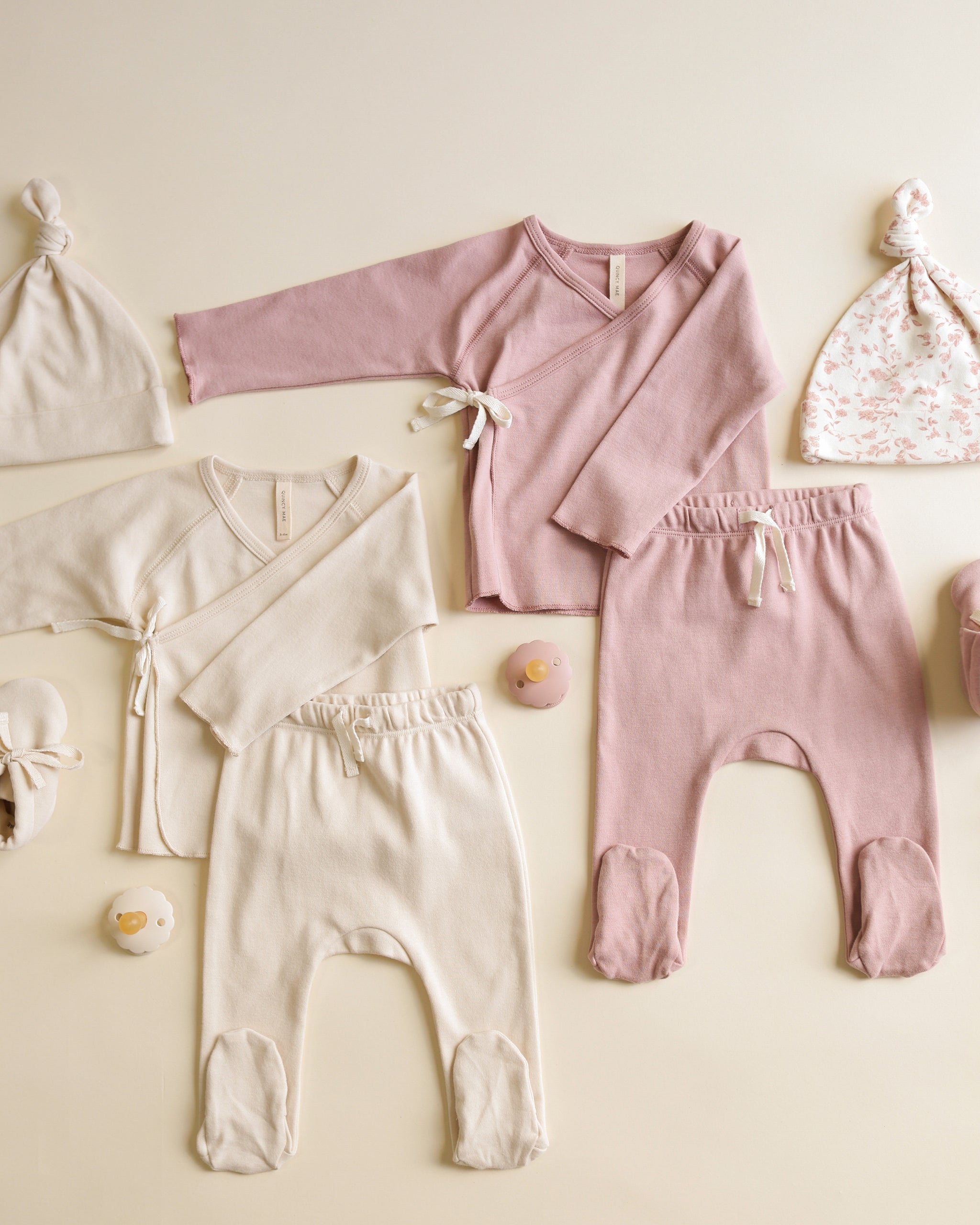Ensemble haut cache-cœur et pantalon à pieds || Rose