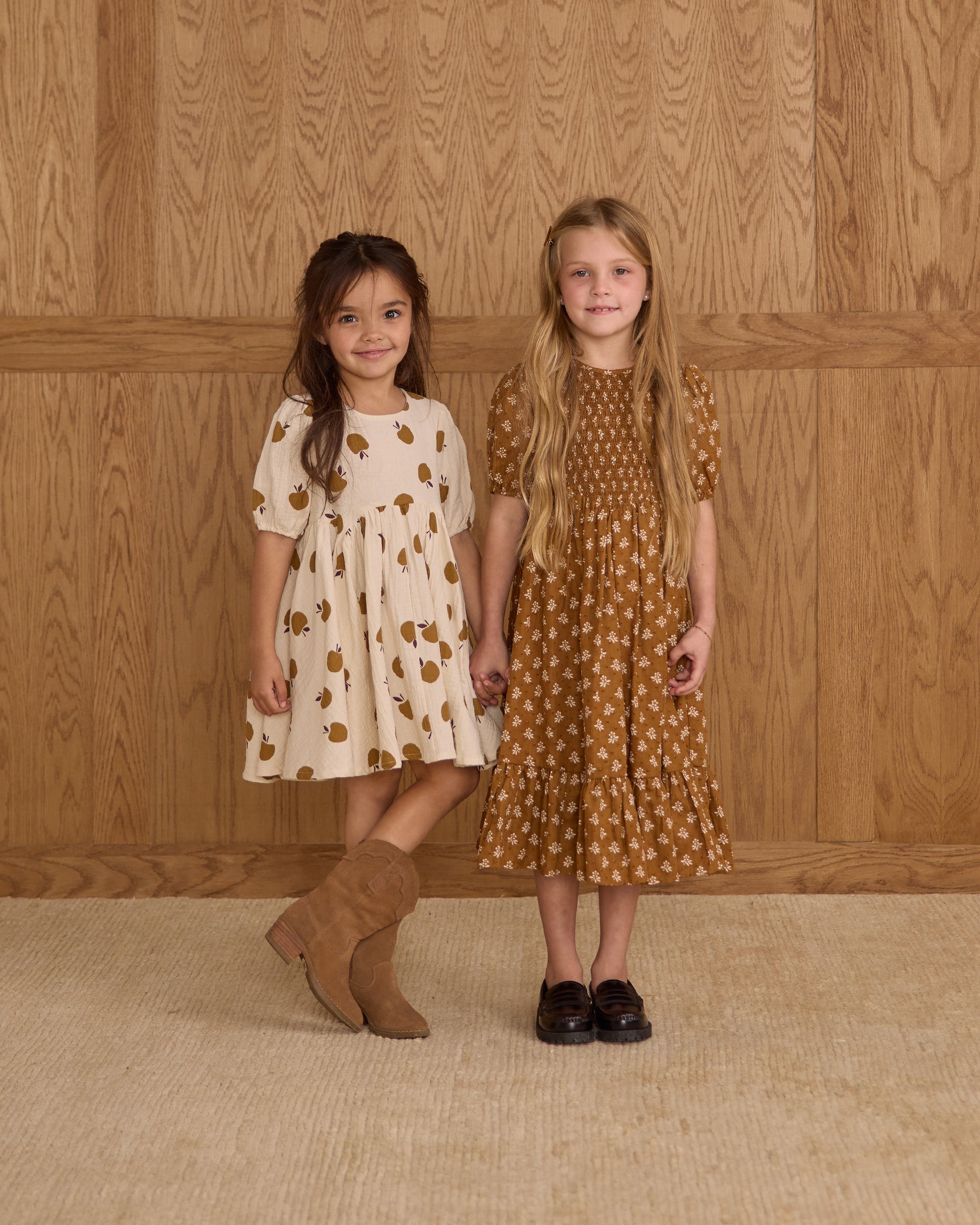 Robe rose || Pommes d'or