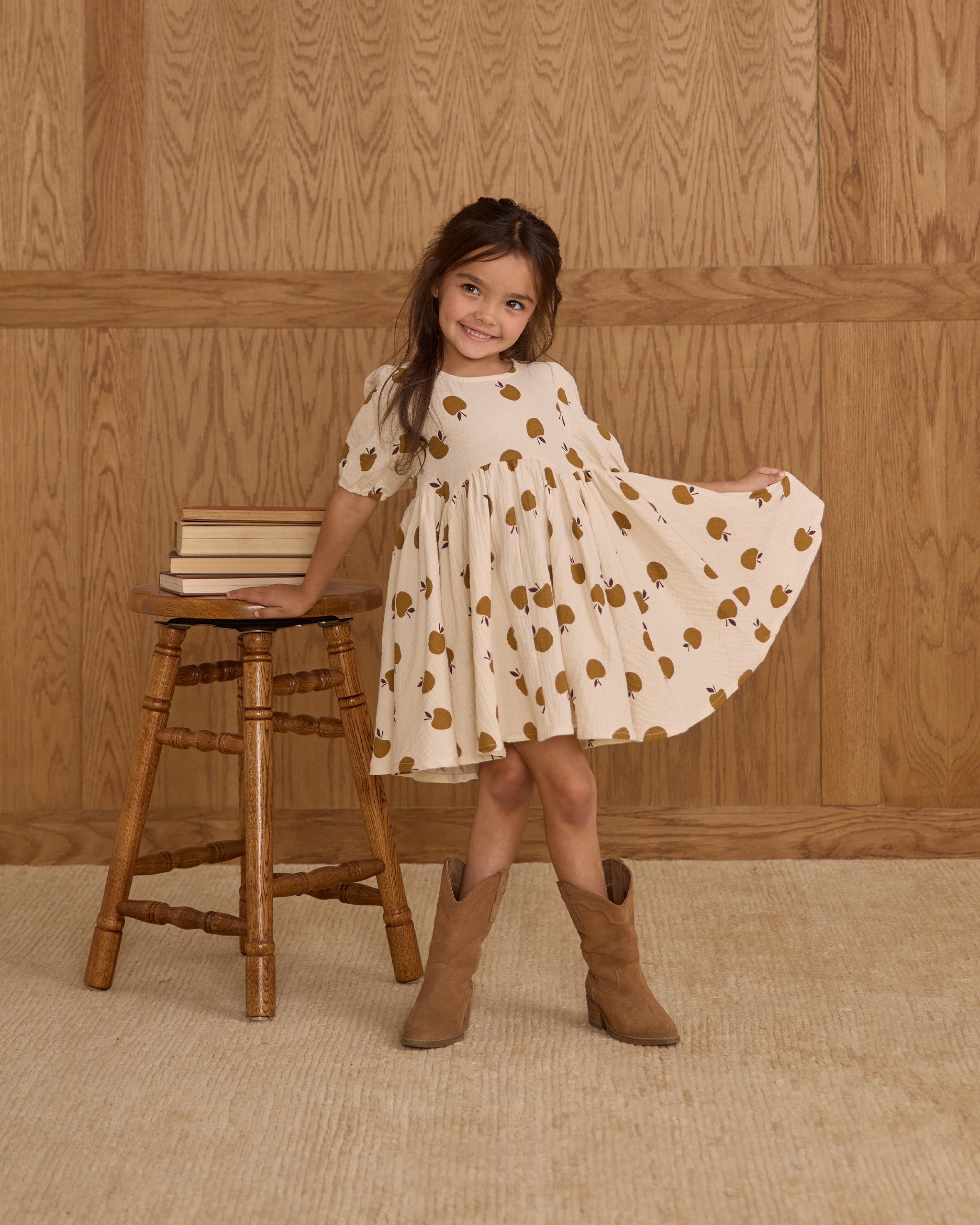 Robe rose || Pommes d'or