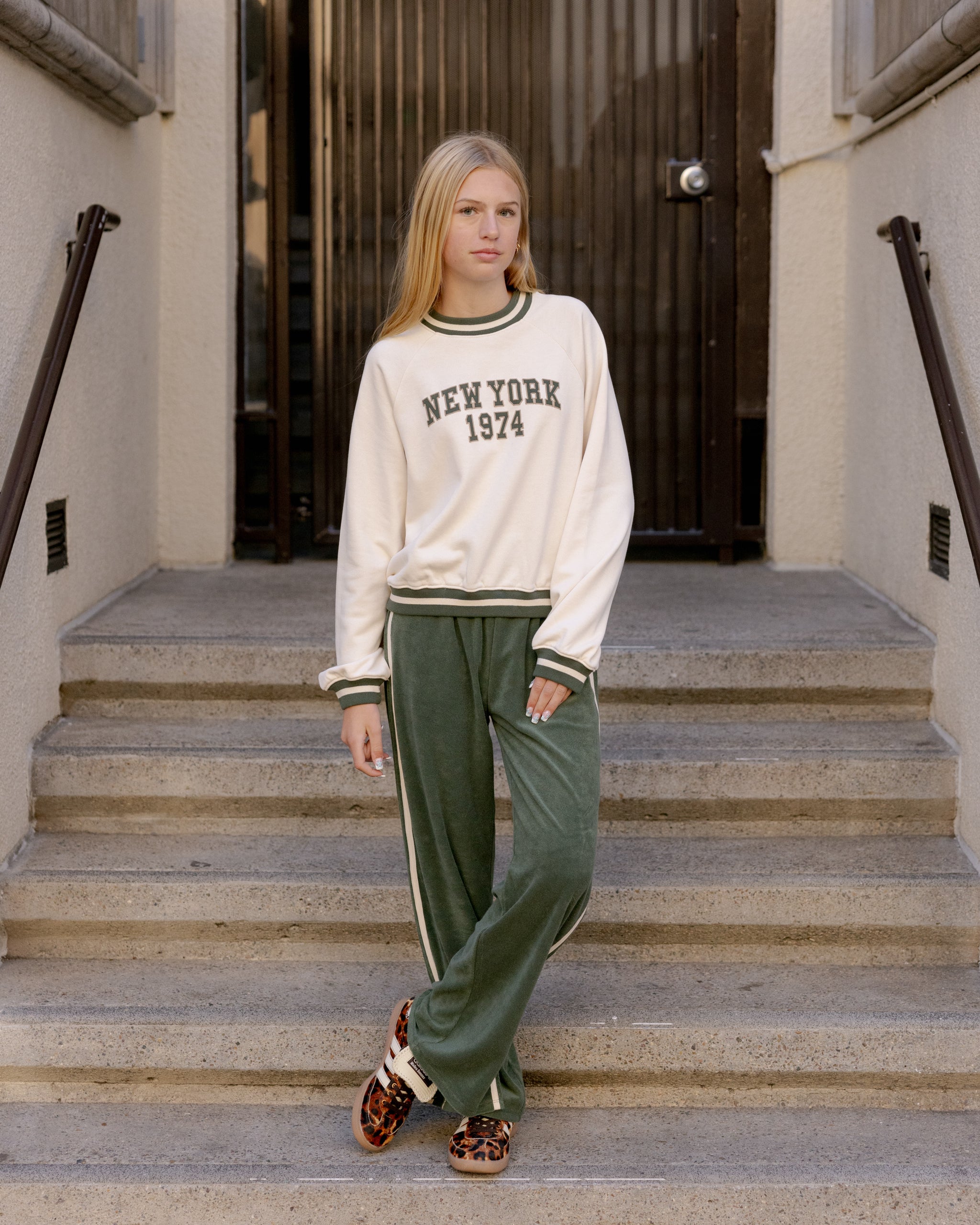 Oversized Raglan Sweatshirt || New York