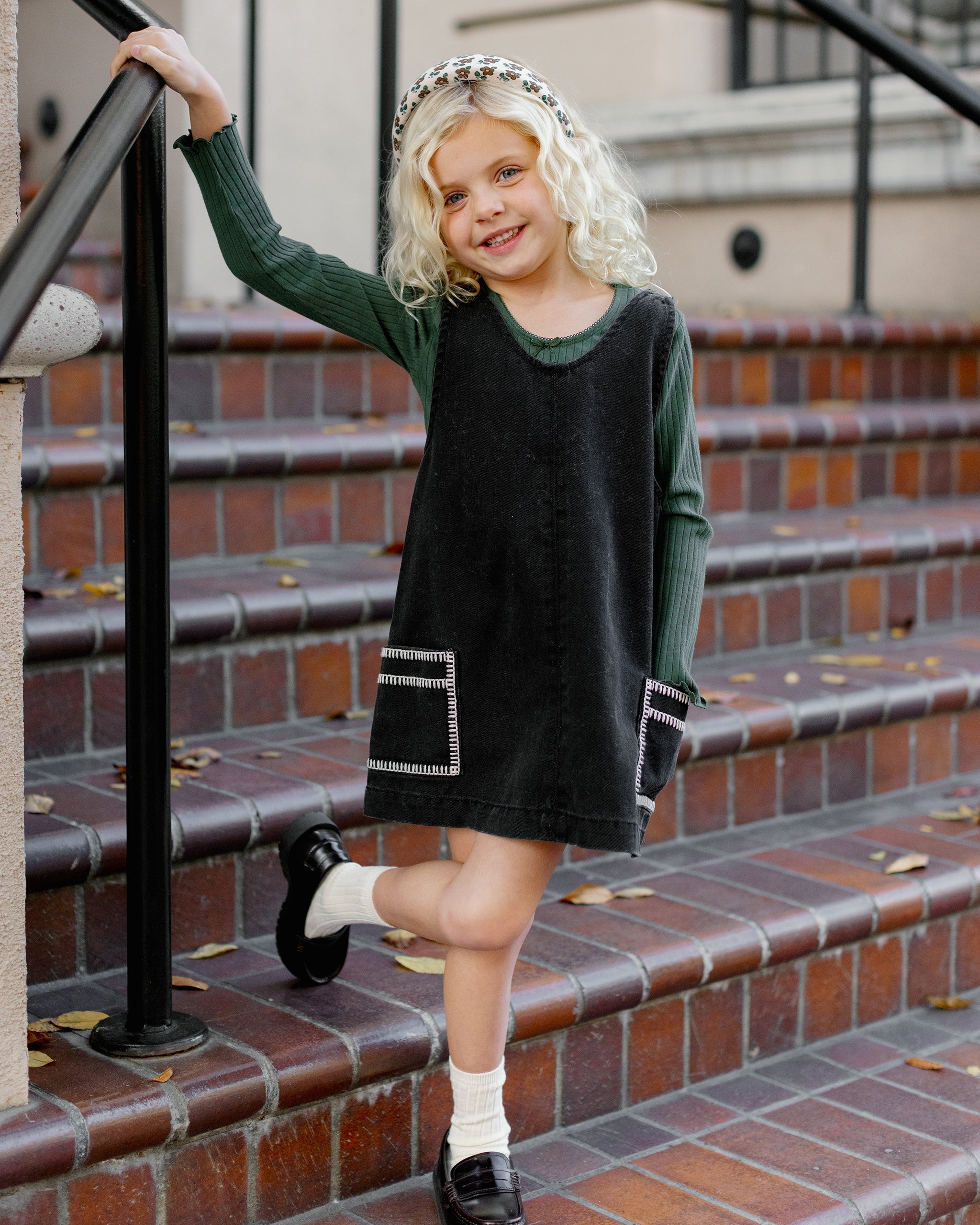 Robe salopette à col en V || Noir délavé