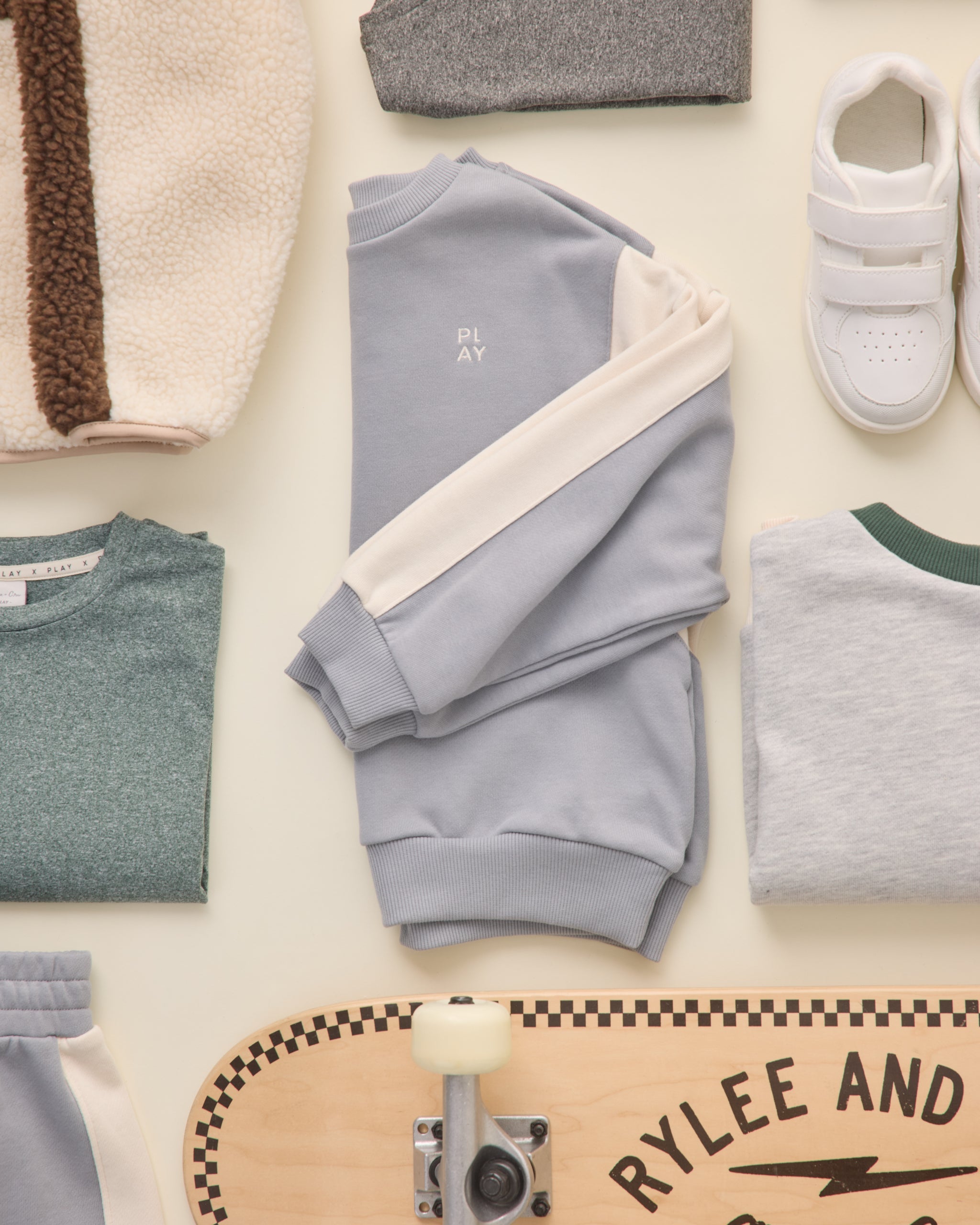 Relaxed Sweatshirt || Dusty Blue
