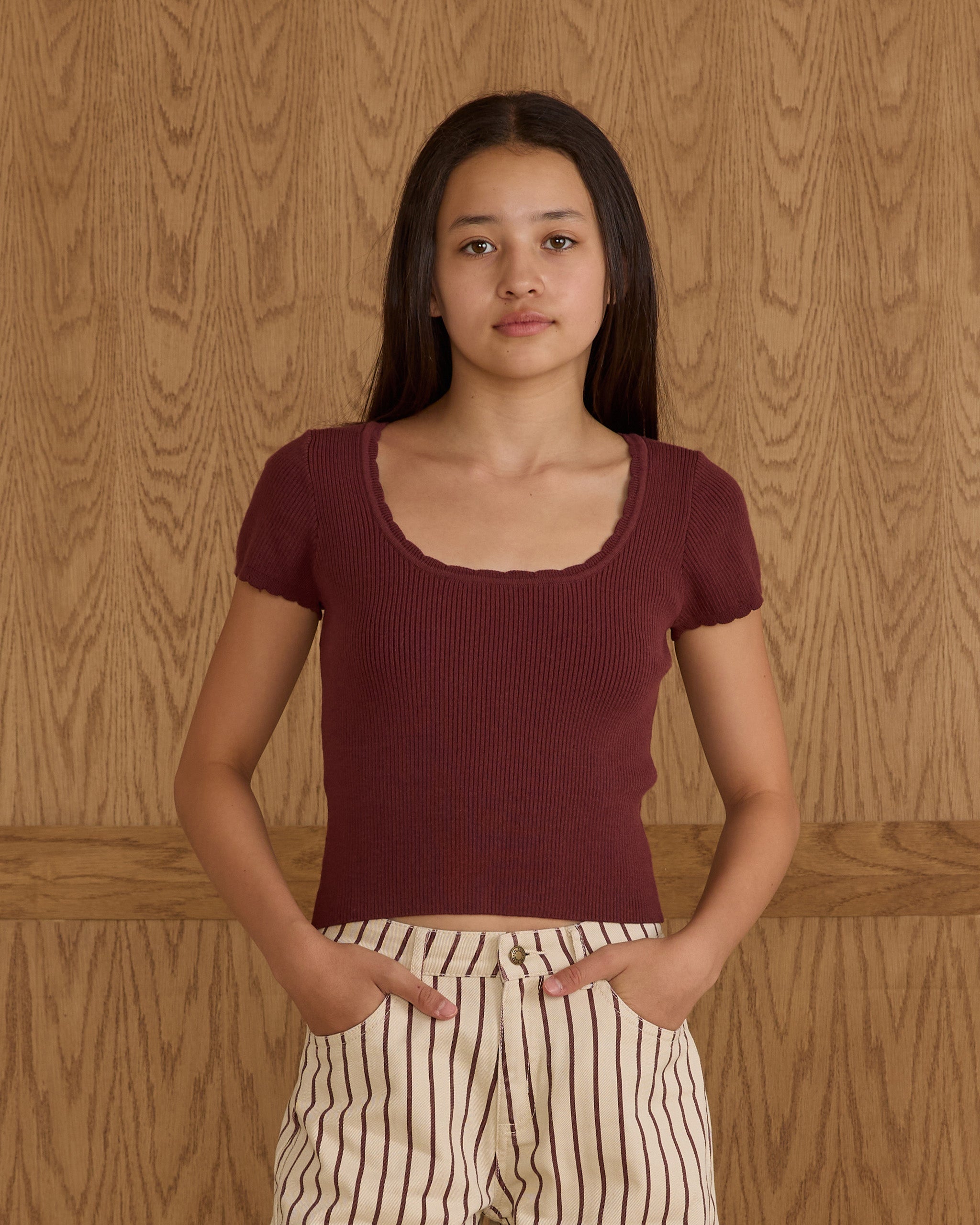 T-shirt festonné || Bordeaux