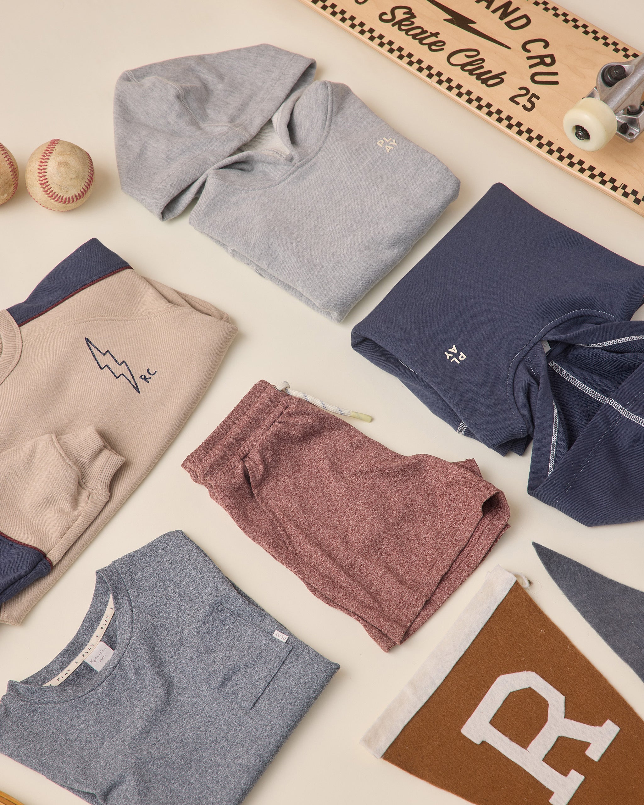 Oceanside Tech Short || Heathered Burgundy