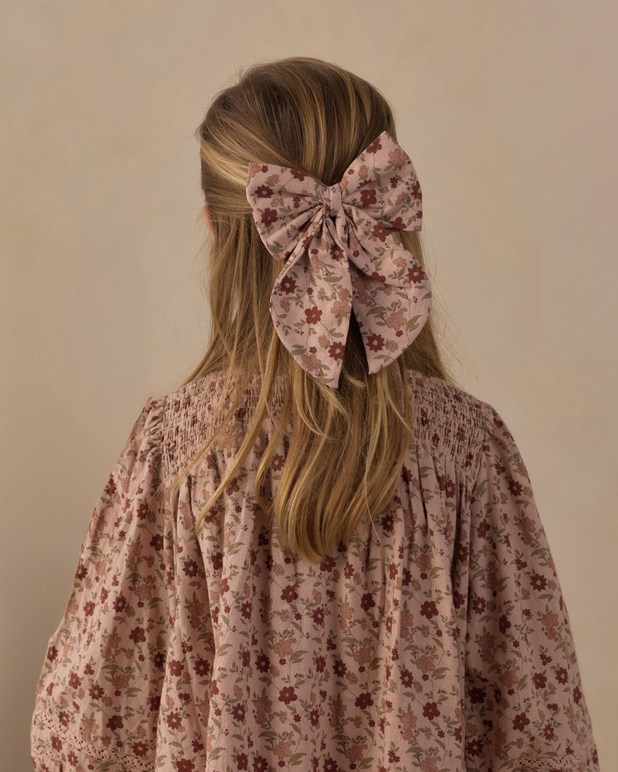Oversized Bow Pink Floral