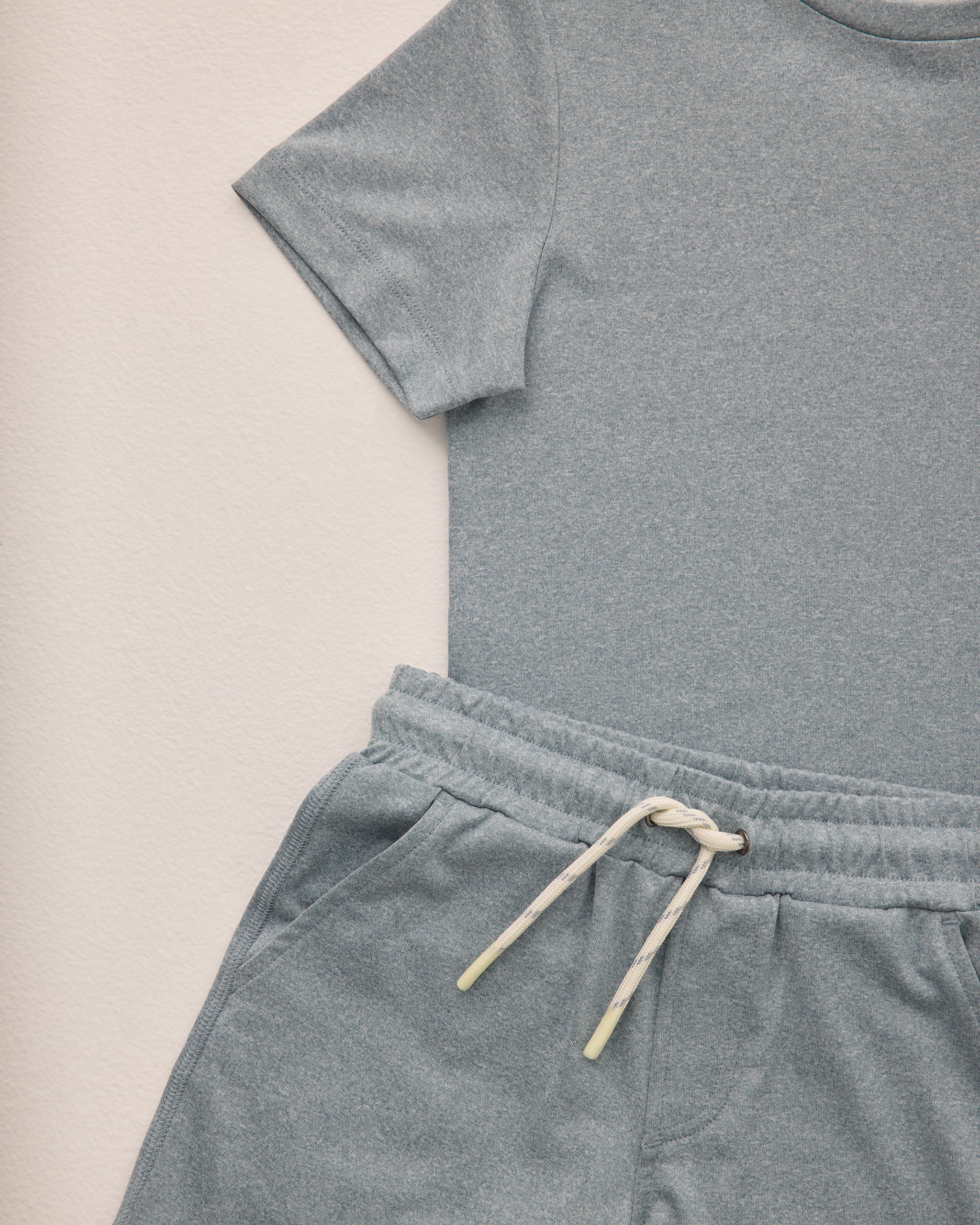 Cove Essential Pocket Tee || Heathered Ocean