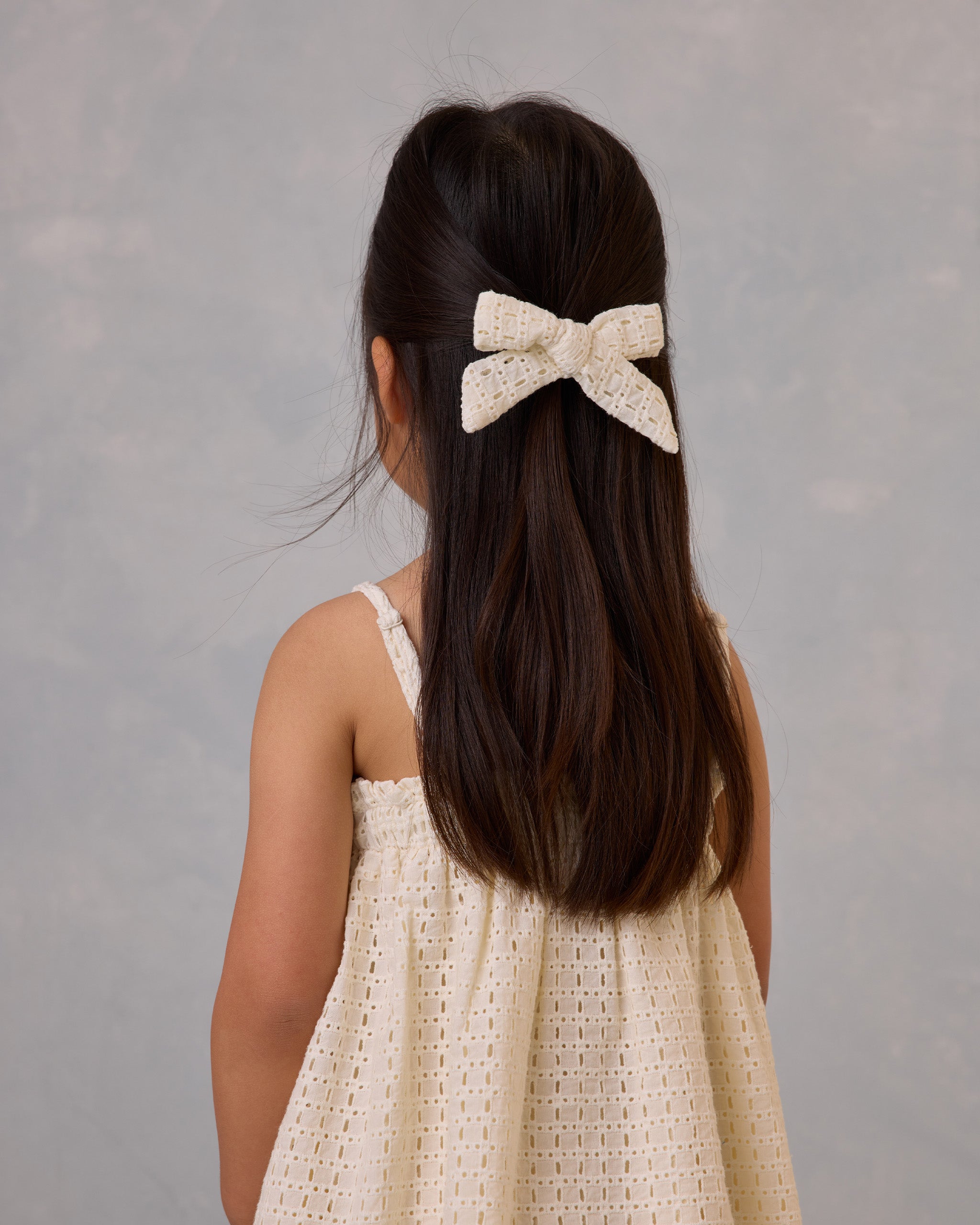 Bow || Ivory