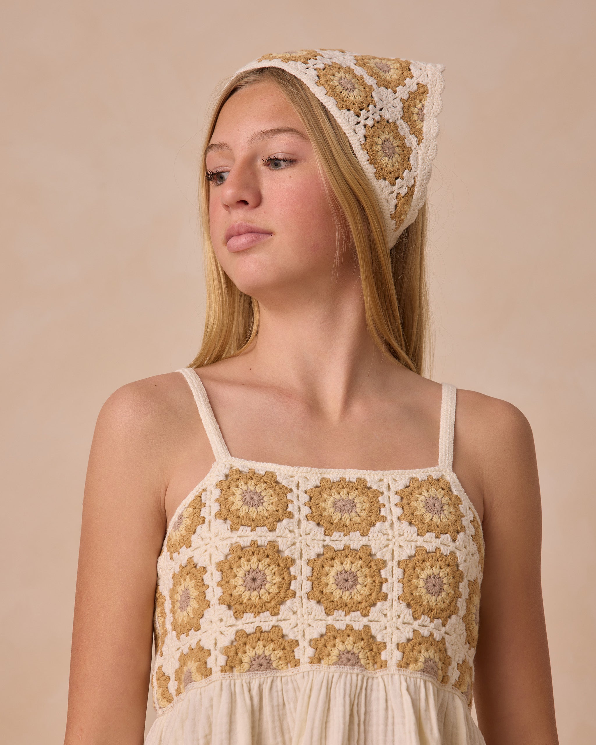 Robe d'été au crochet | Marguerite souci