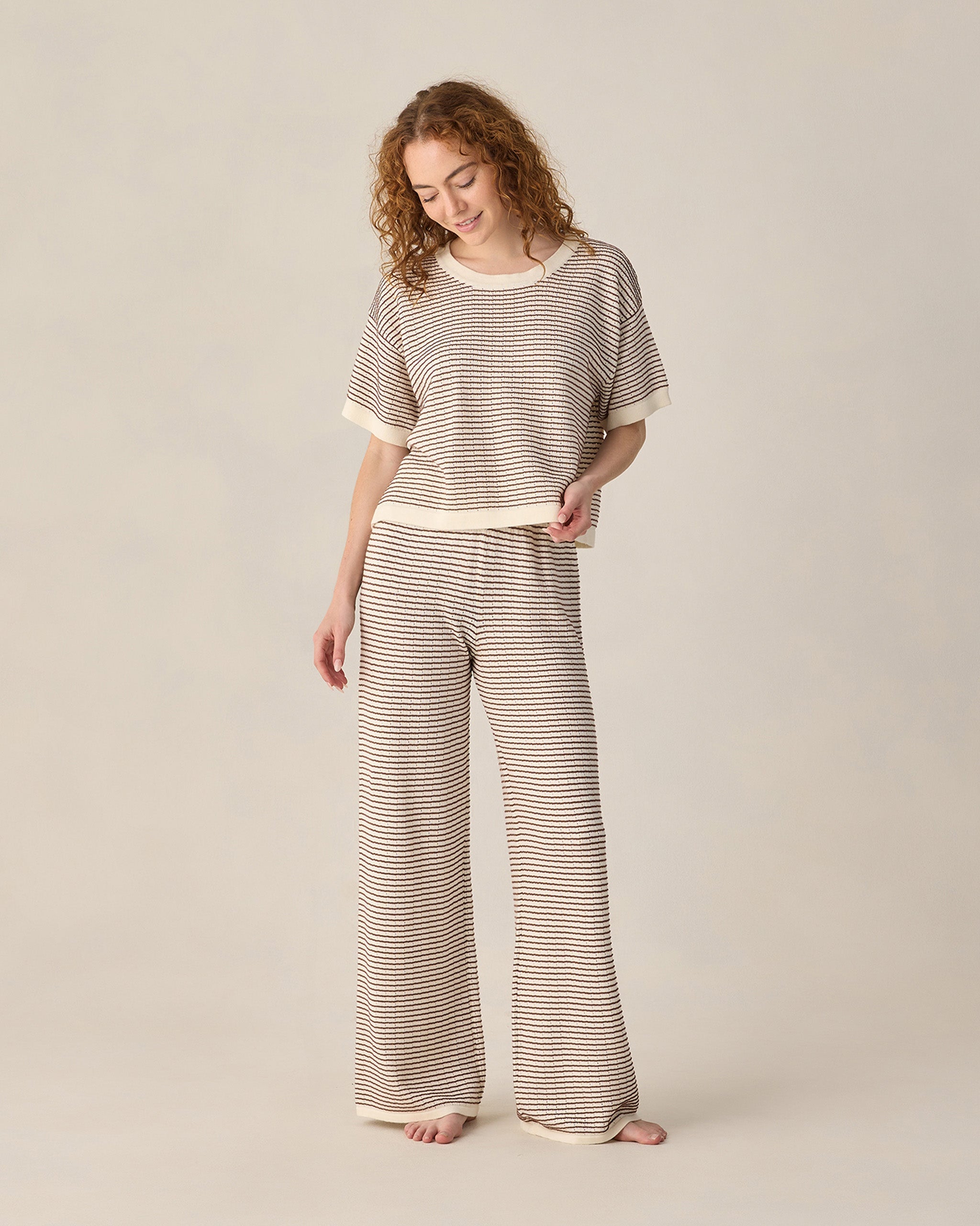 T-shirt court en maille carrée pour femme, rayures chocolat