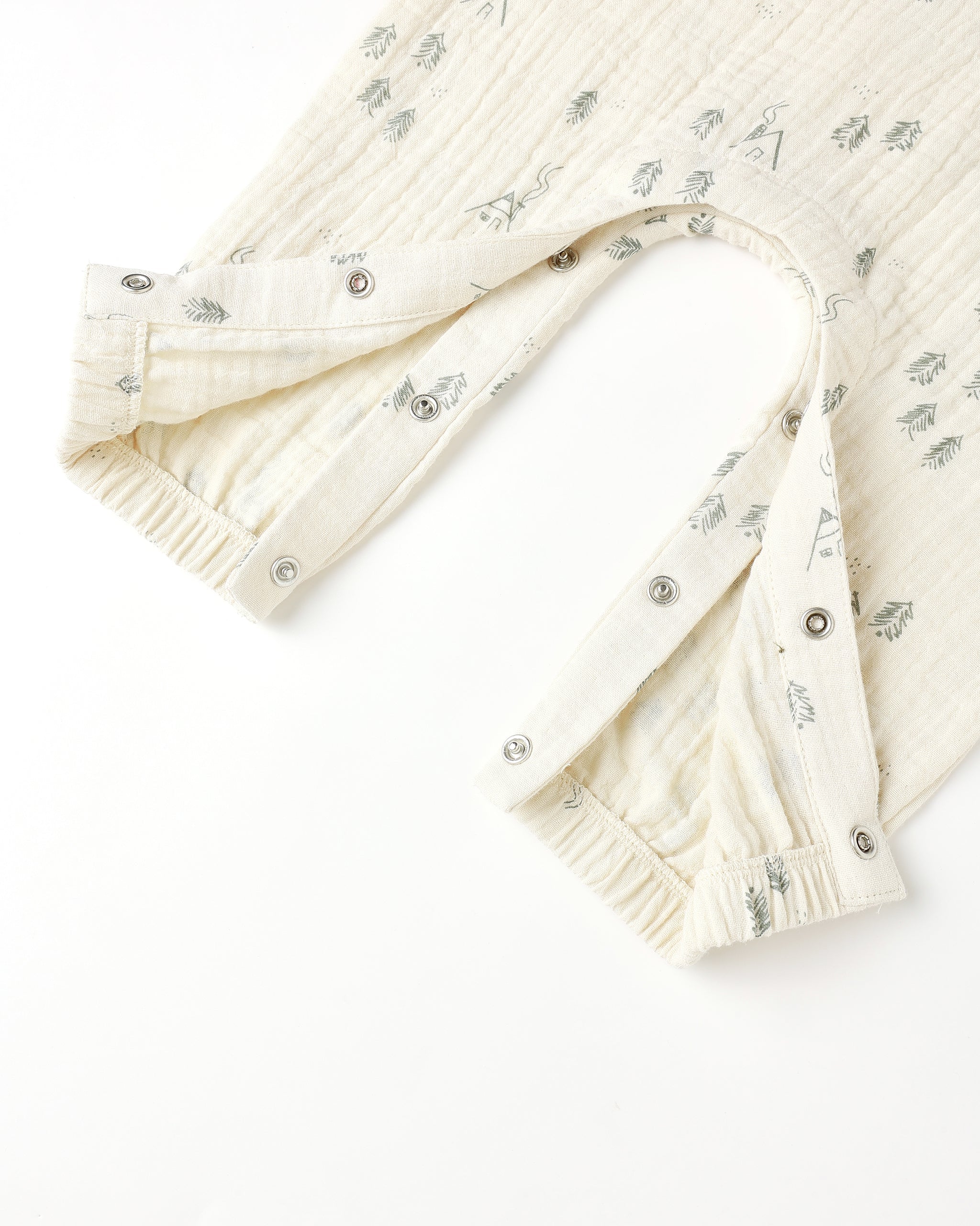 Long Sleeve Woven Jumpsuit || Woods