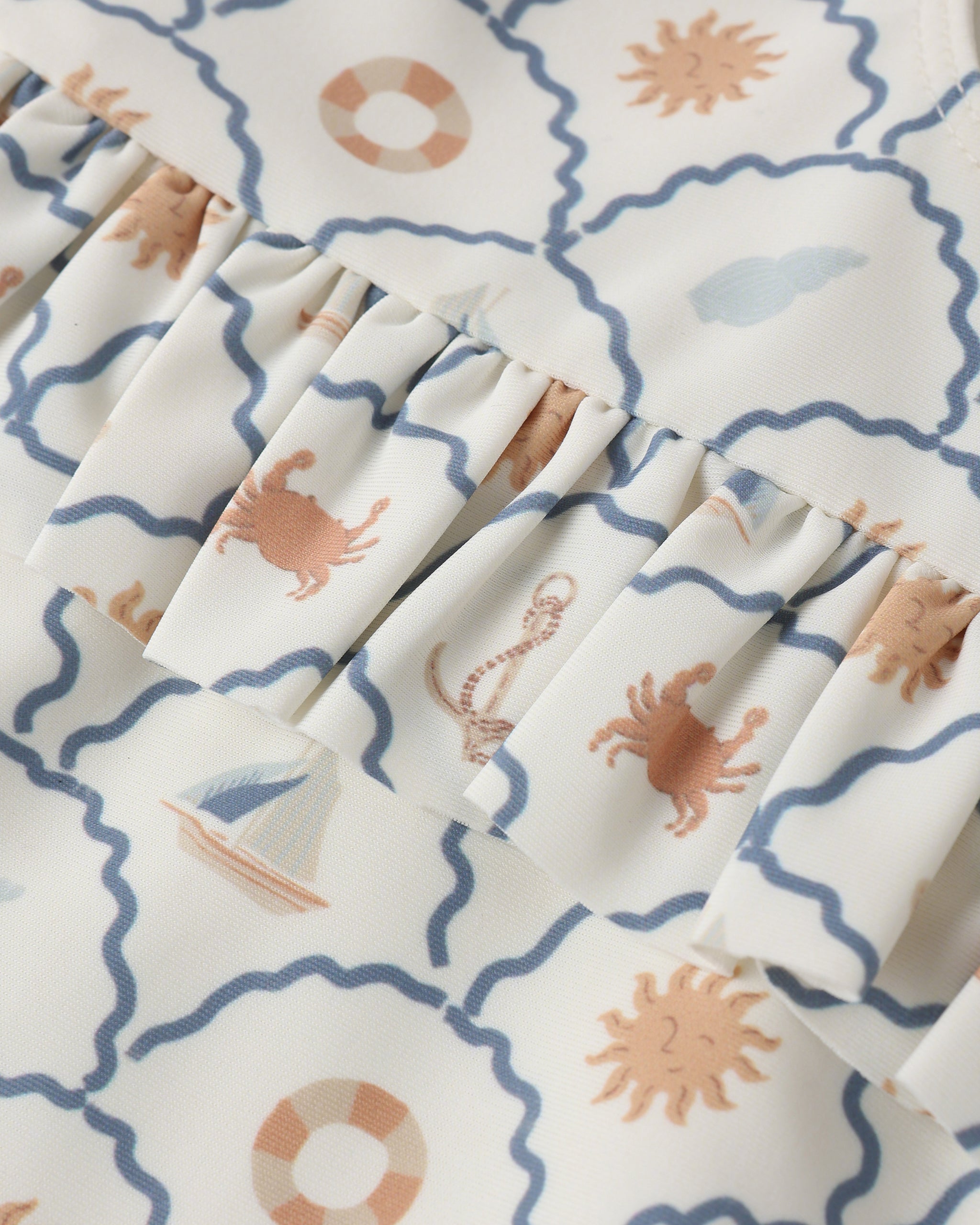 Maillot de bain une pièce à jupe style nautique