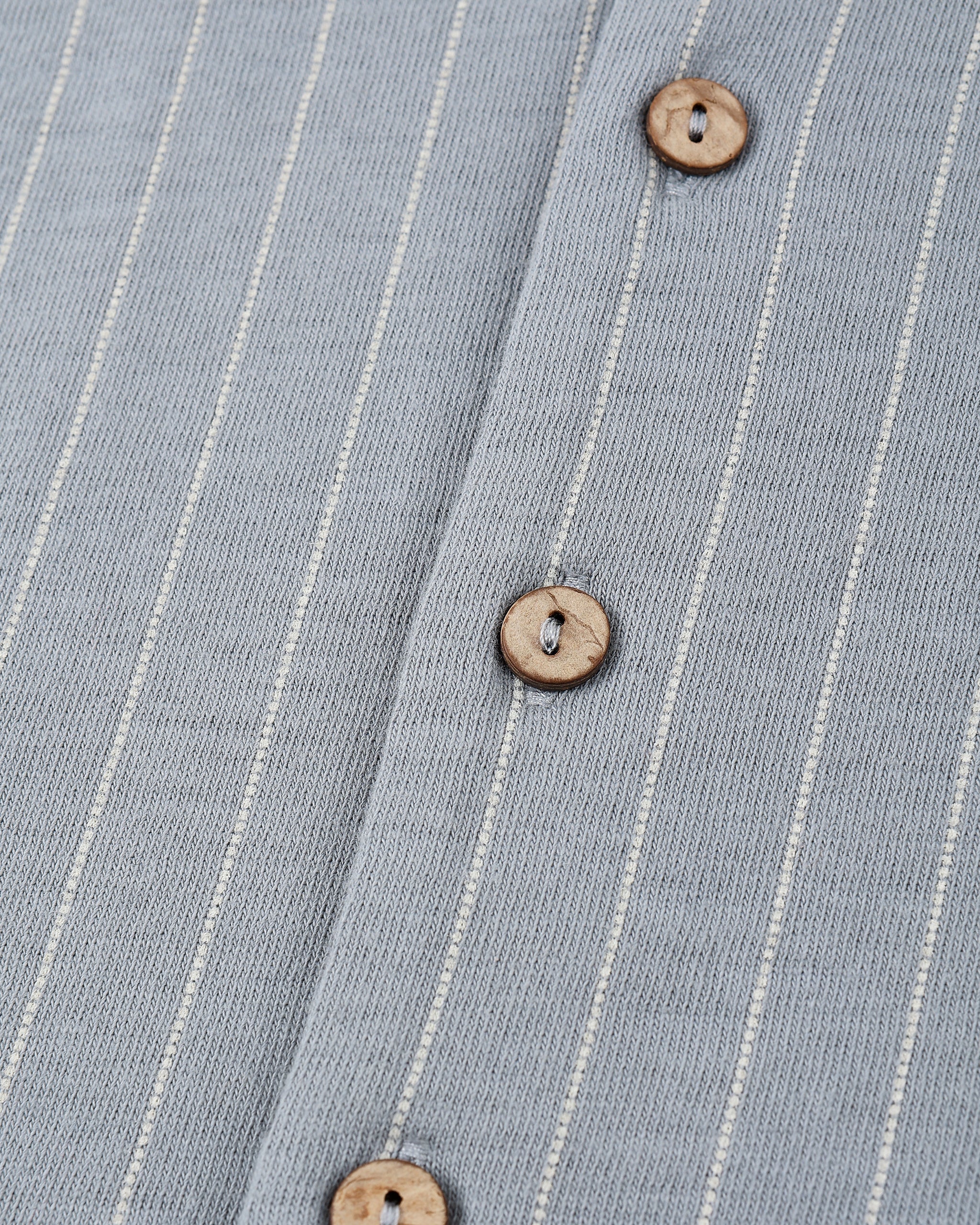 Chemise à col revers || Rayures bleues