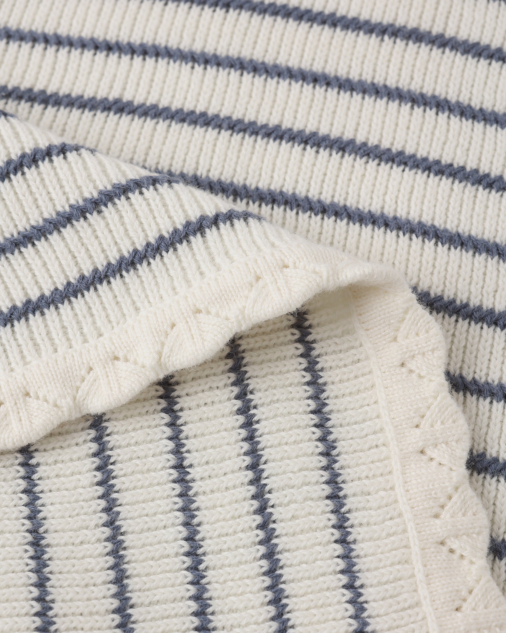 Gilet en maille pour femme à rayures marines