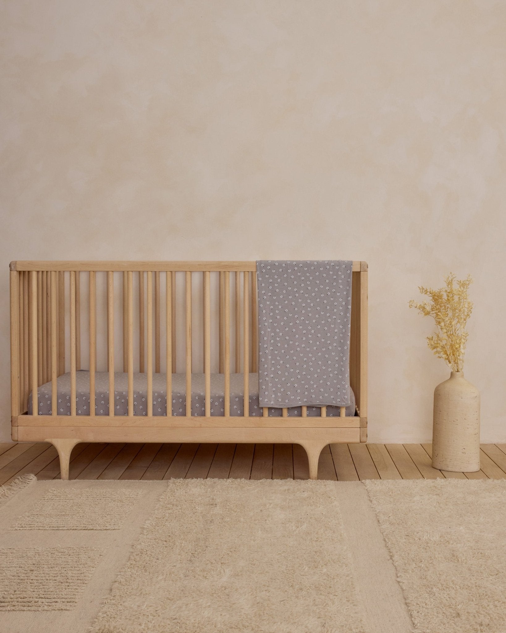 Bamboo Crib Sheet || Blue Ditsy - Rylee + Cru Canada