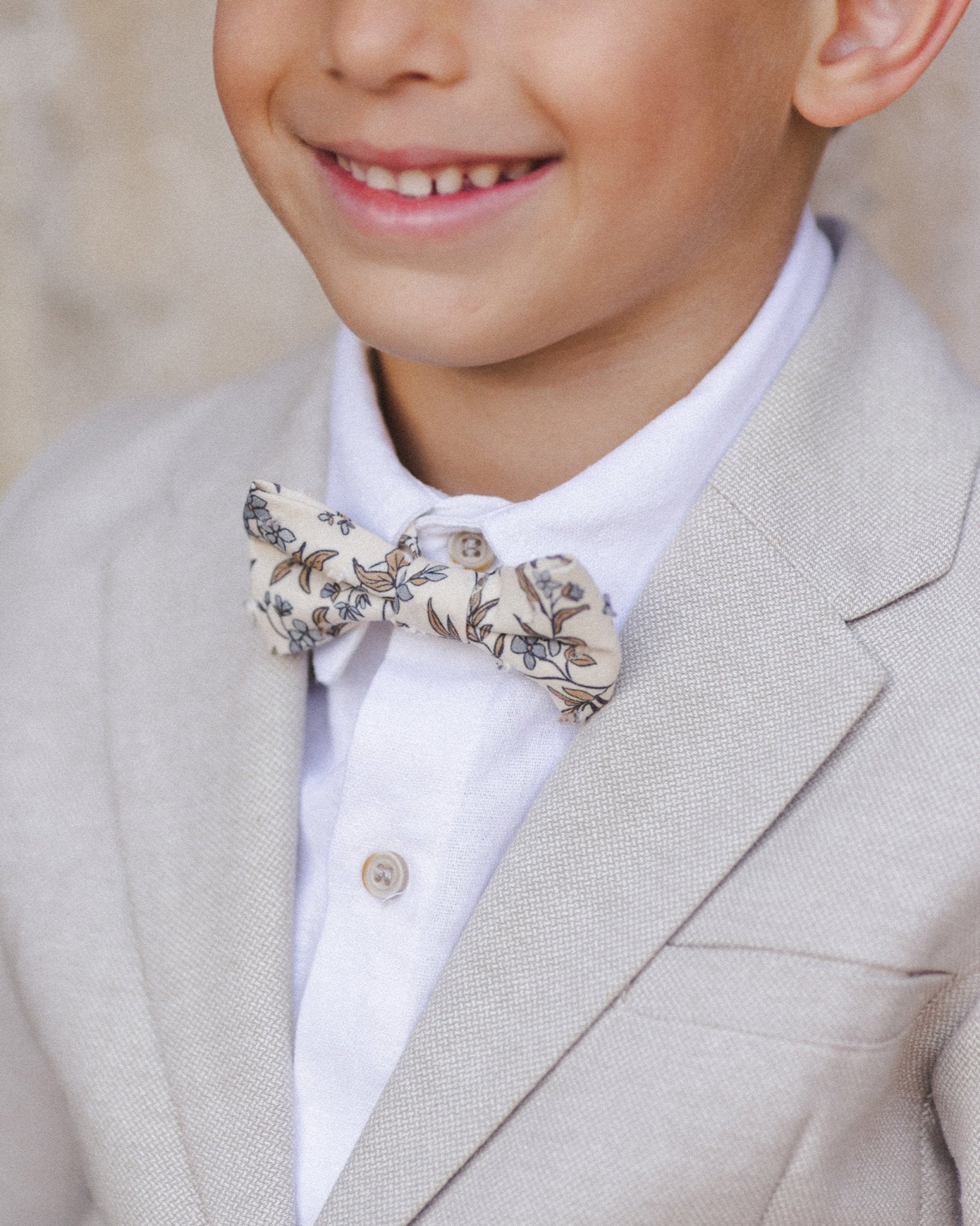 Bow Tie || Vintage Blue Floral - Rylee + Cru Canada