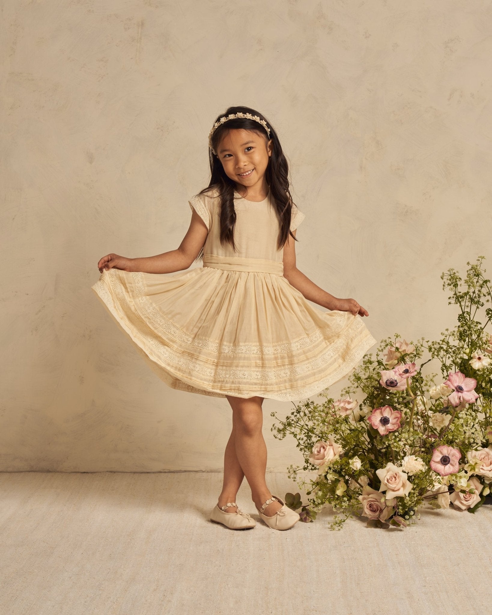 Dahlia Dress || Champagne - Rylee + Cru Canada