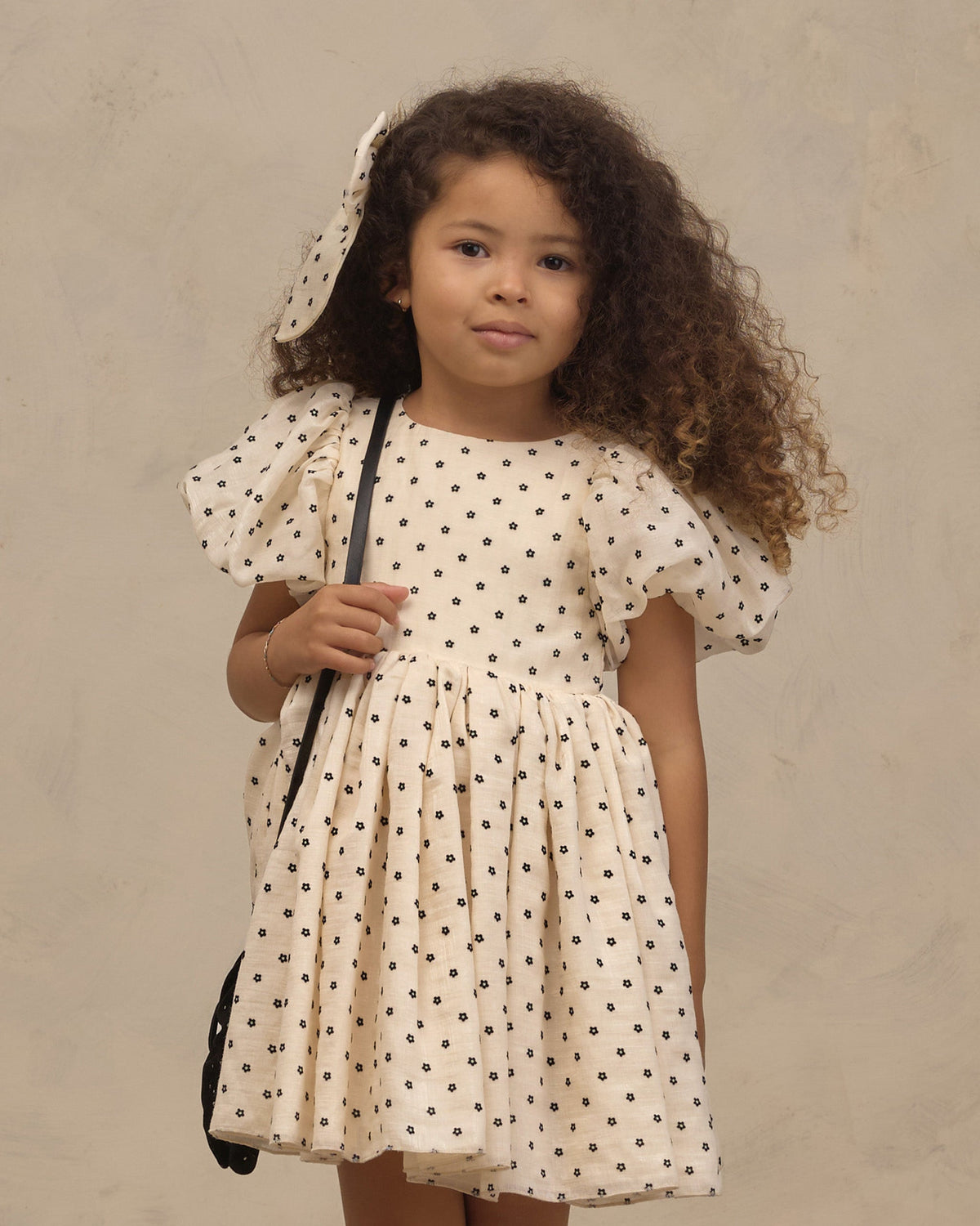 Nœud Everly marguerites noires