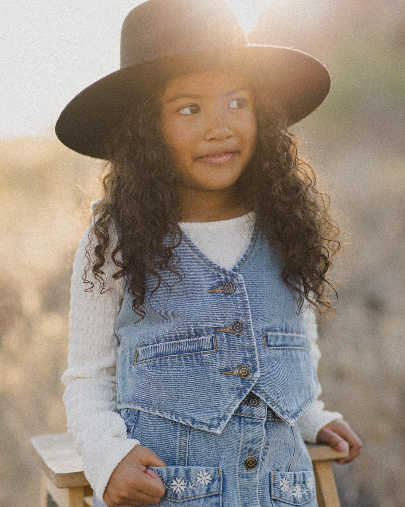 Denim Vest || Light Washed Denim - Rylee + Cru Canada