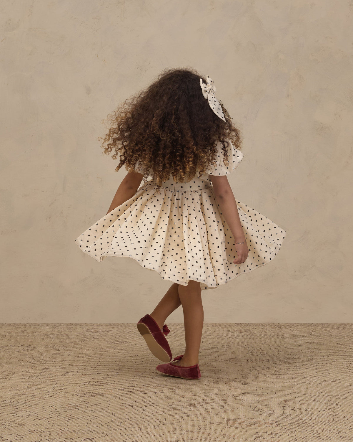Robe Sofia Black Daisy