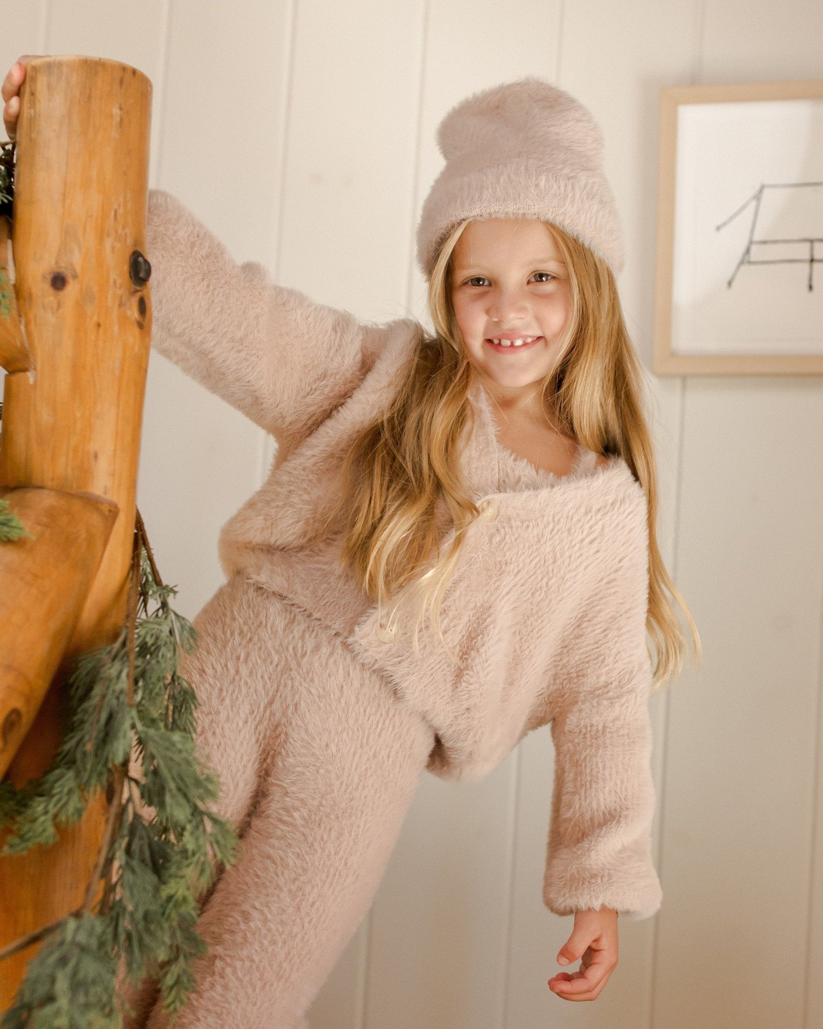 Fuzzy Cardigan || Blush - Rylee + Cru Canada